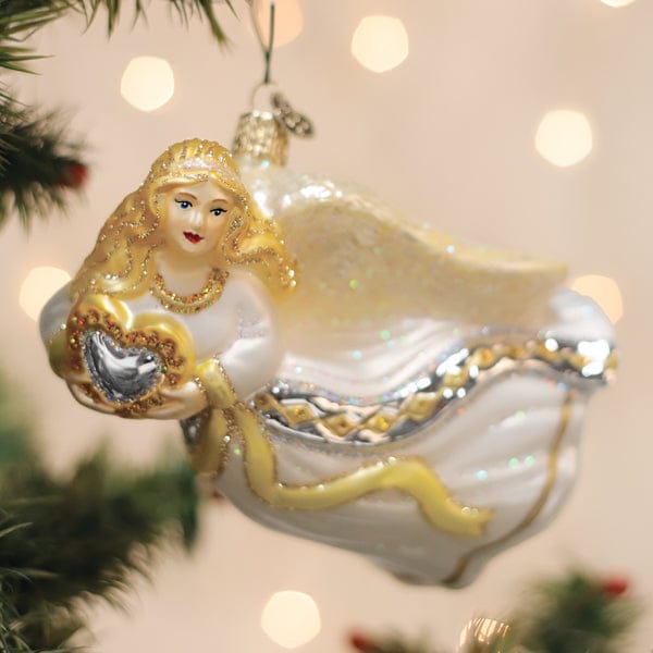 Old World Christmas 2 X 4.75 X 3.5 / 10250 Angel With Heart Ornament