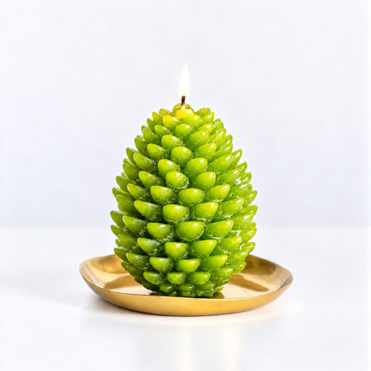 Signature Sculpted Pinecone Candle - Winterberry Frost