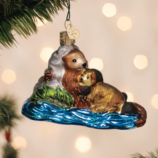 Old World Christmas 2.5 X 3.75 X 2.5 / 12713 Otter With Pup Ornament