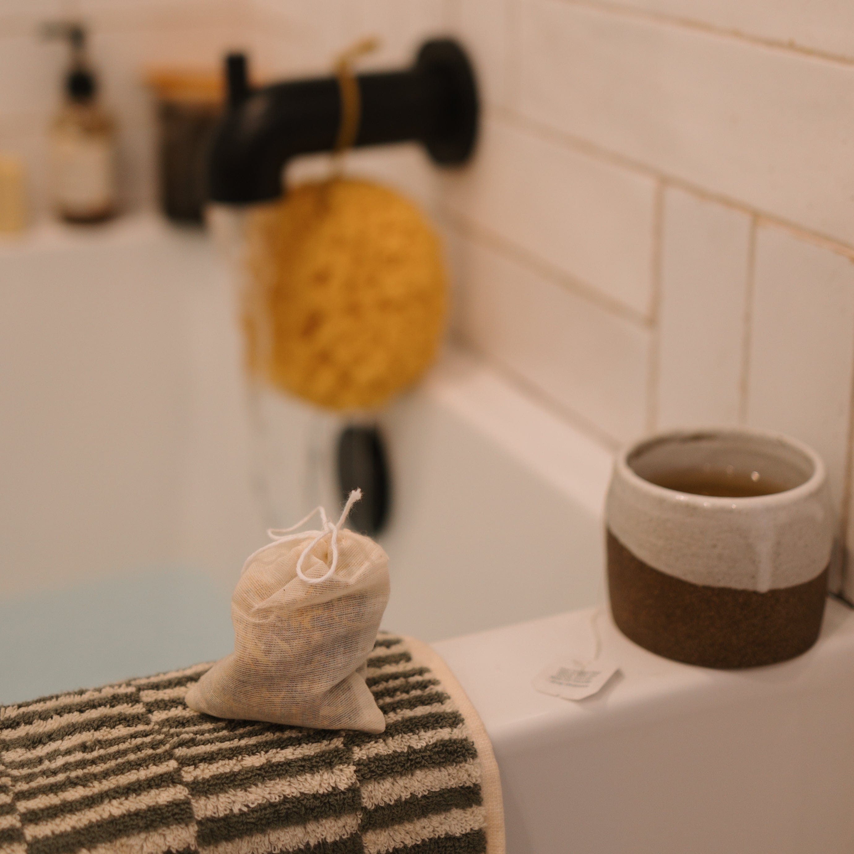 Honeybee Hippie herbal sitz bath Postpartum Herbal Sitz Bath