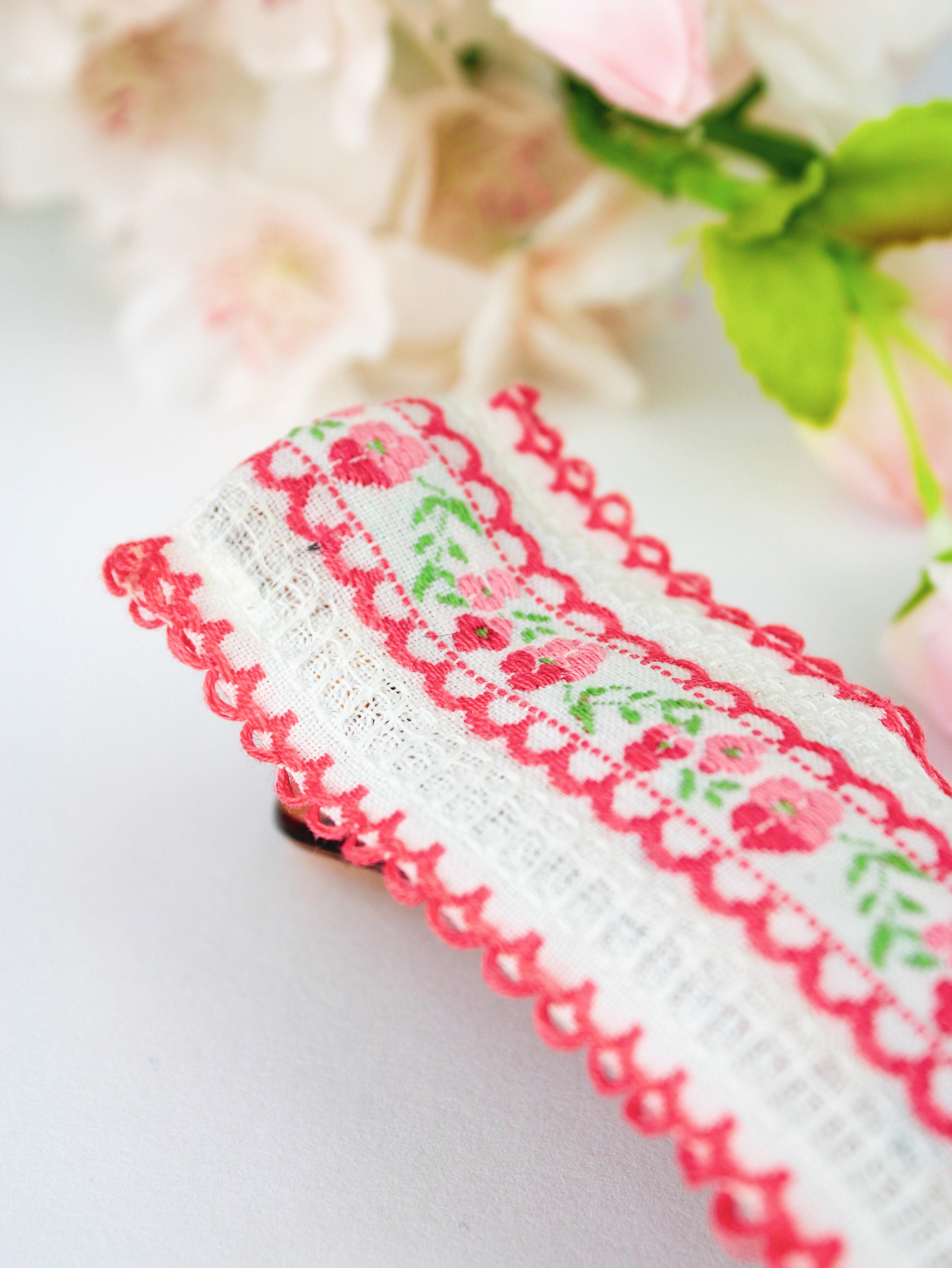 Spring in Sweden Vintage Ribbon Hair Clip - My American Goods