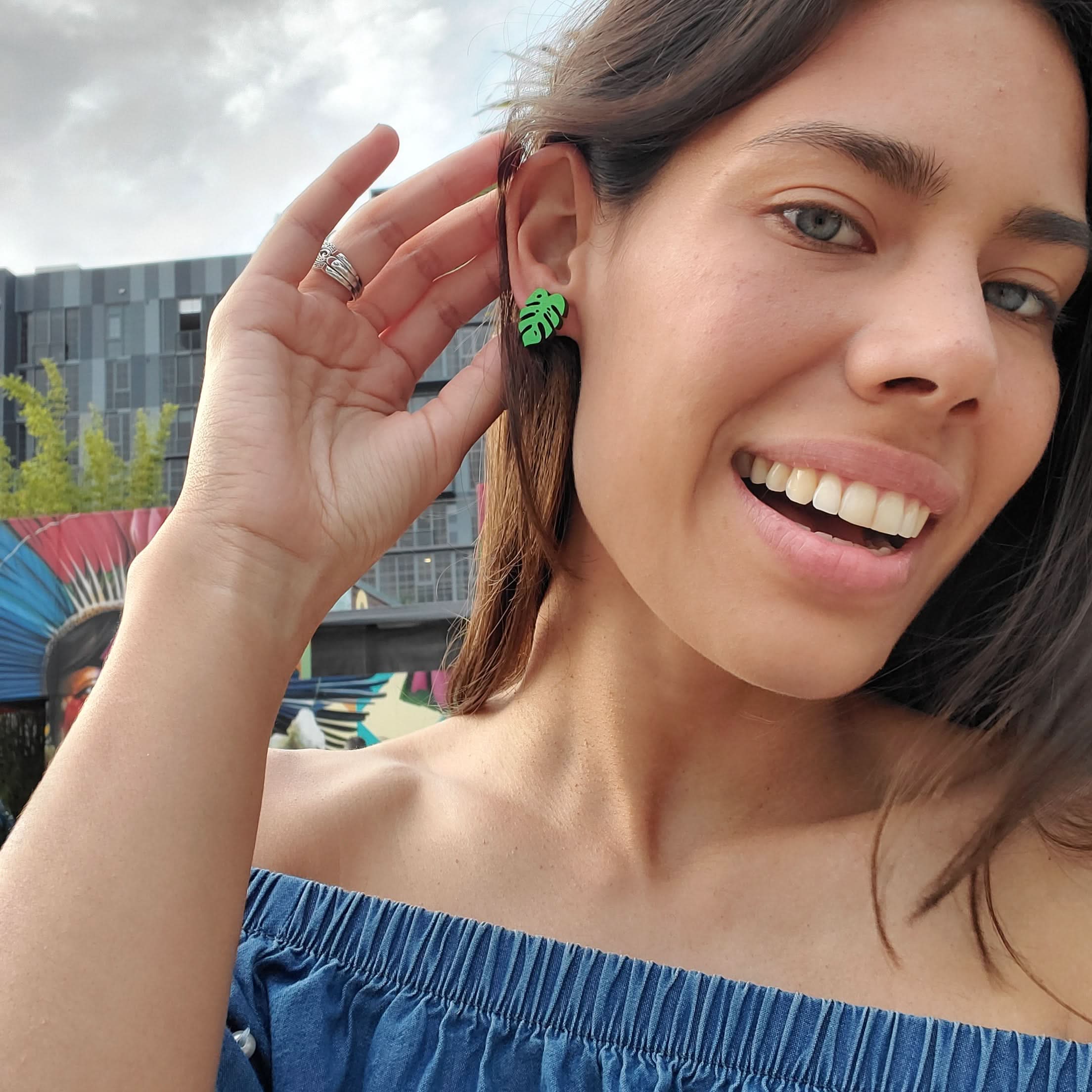 LE CHIC MIAMI Earrings Monstera Stud Earrings - 4 Colors Available