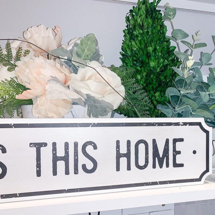 Gia Roma Farmhouse Chic, Wood Sign, This is Us Farmhouse Chic