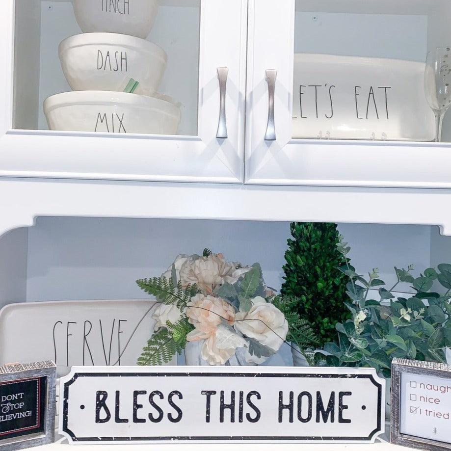 Gia Roma Farmhouse Chic, Wood Sign, This is Us Farmhouse Chic