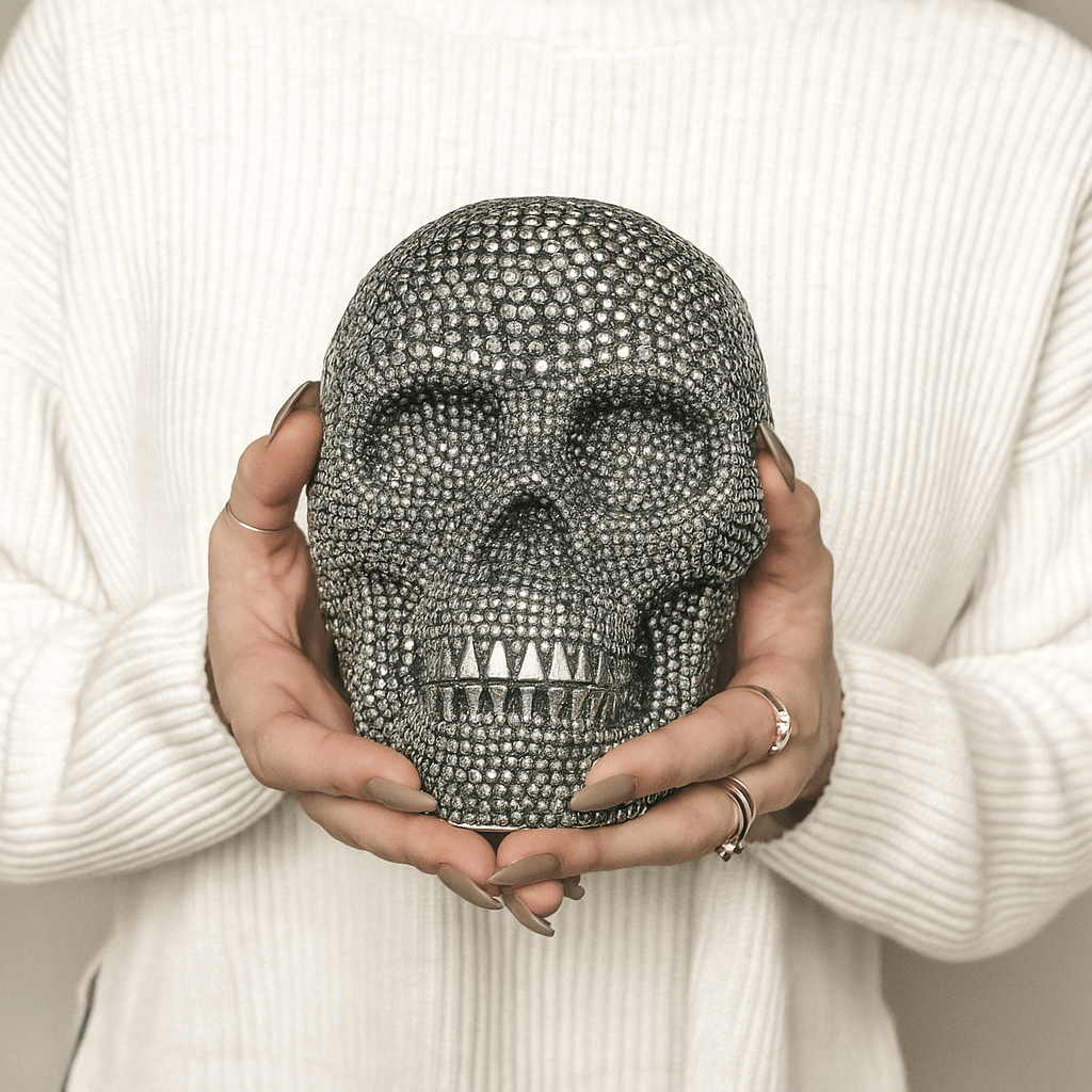 Resin Skull Silver - My American Goods