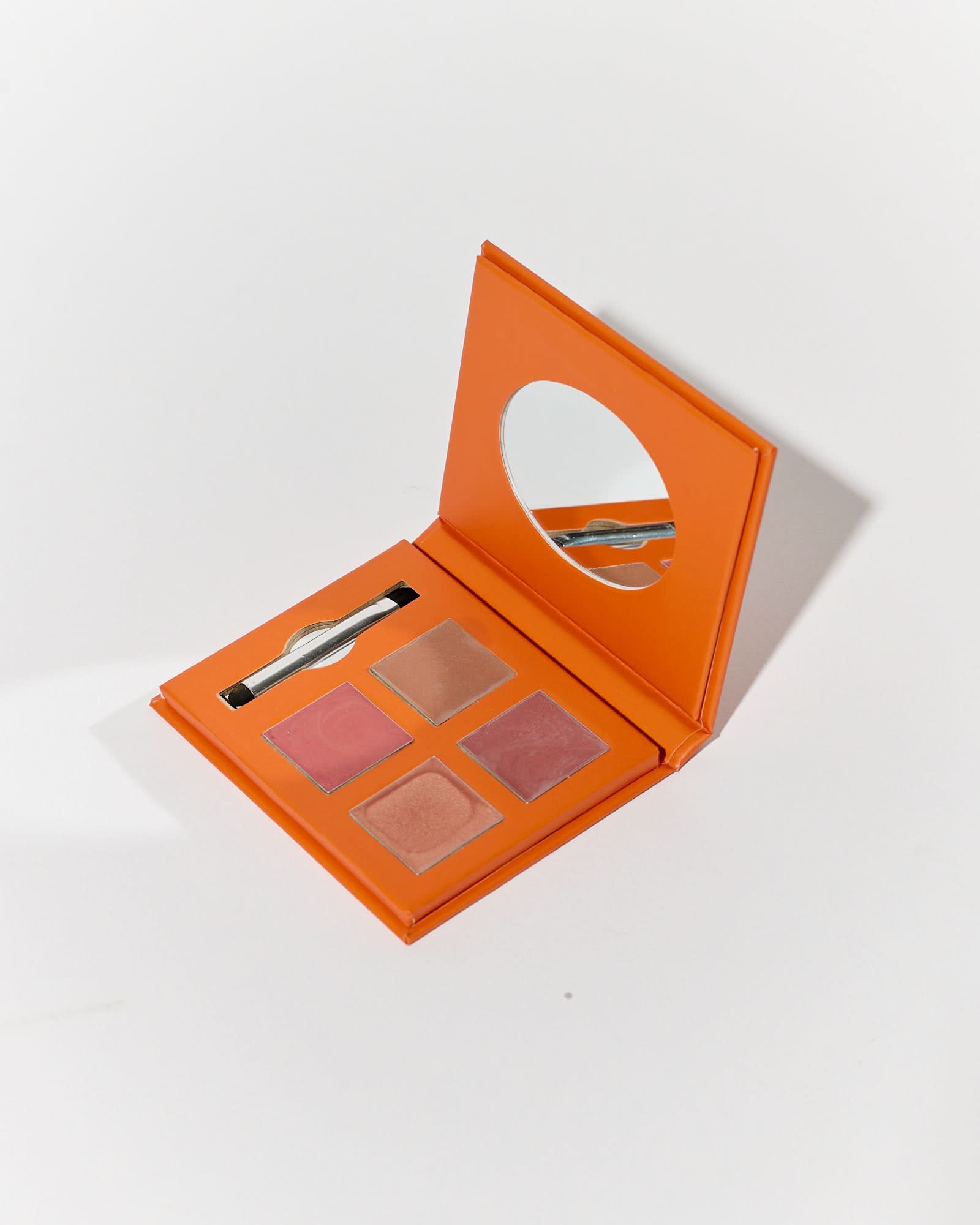 Heaven On Main Street MAKEUP SIGNATURE Eyeshadow Palette