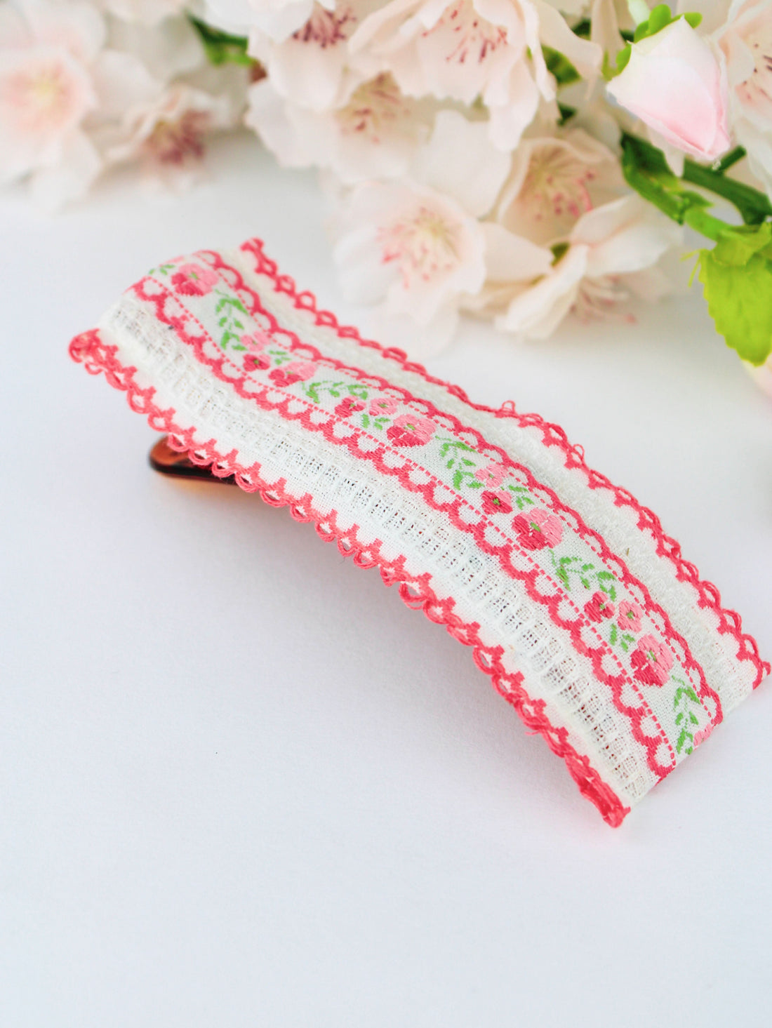 Spring in Sweden Vintage Ribbon Hair Clip - My American Goods