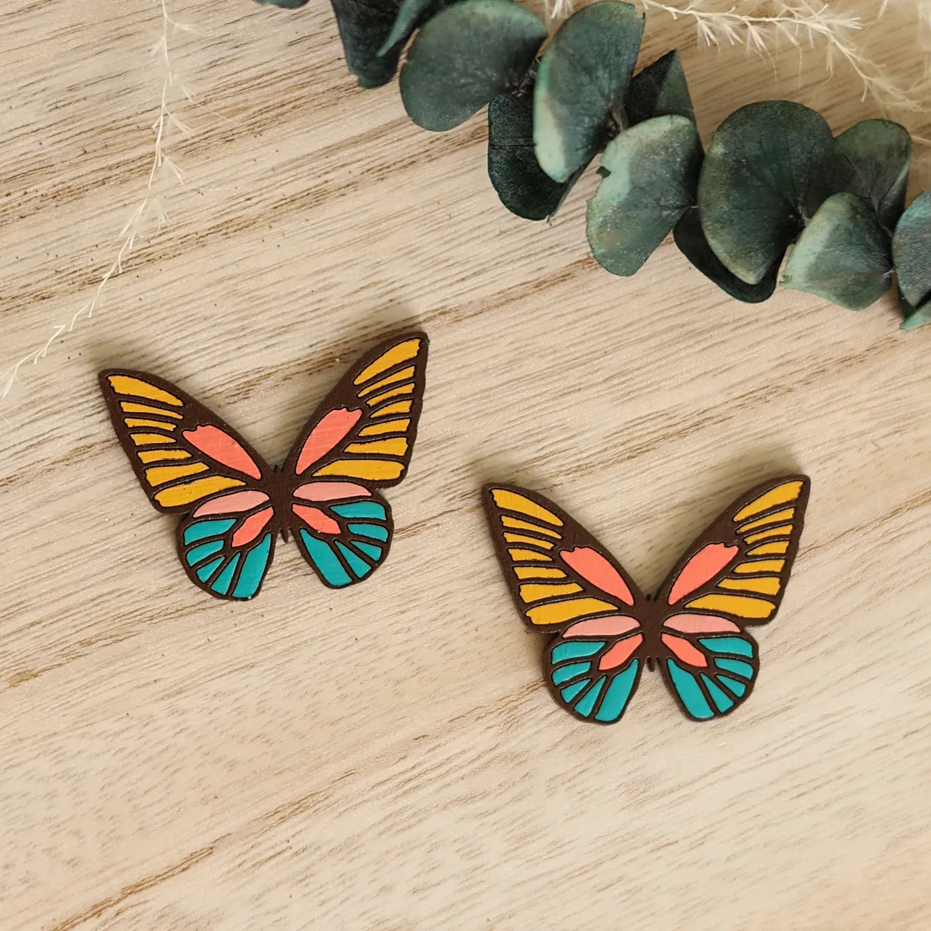LE CHIC MIAMI Earrings 70s Butterfly Studs