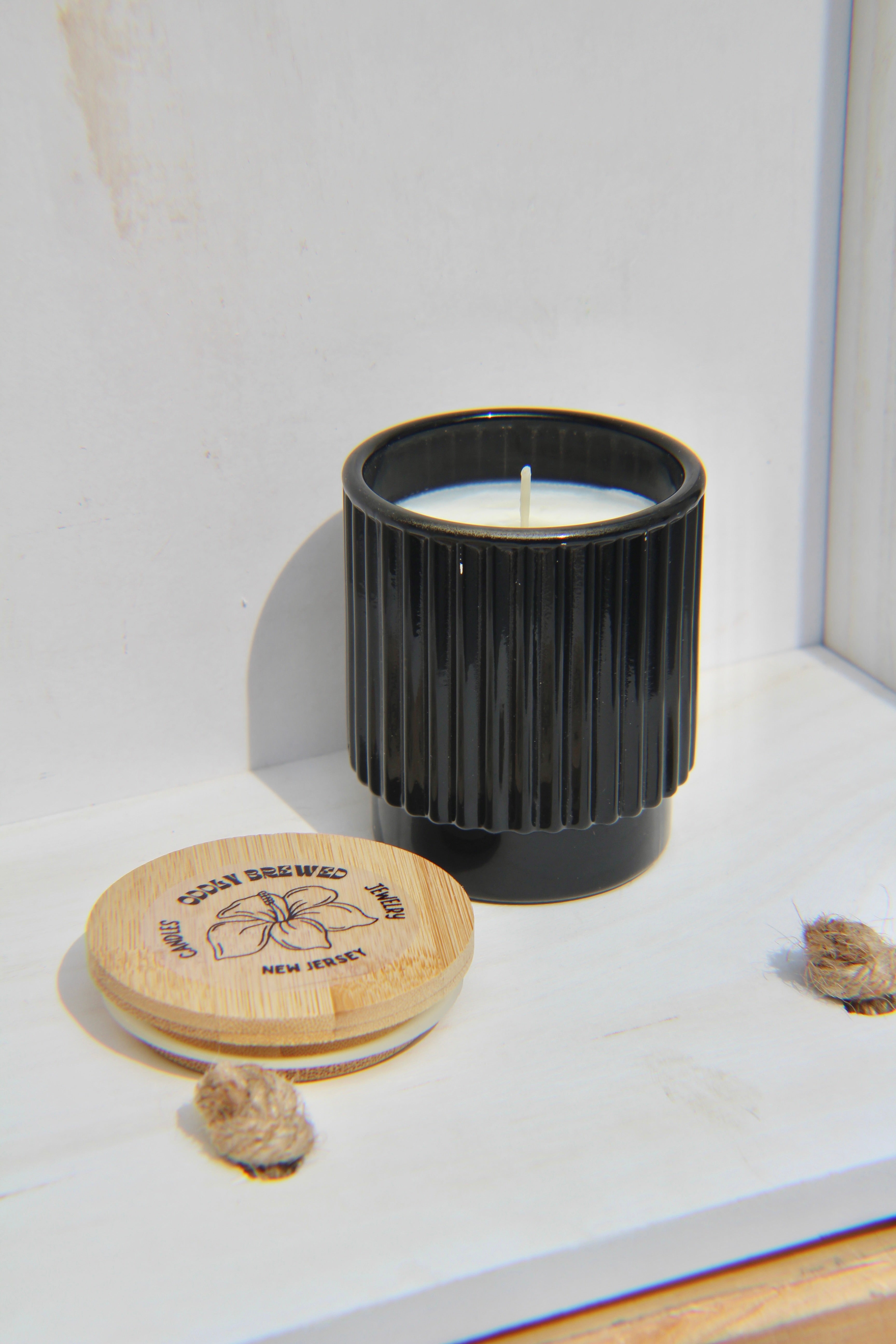 Pear Musk Amelia Candle - My American Goods