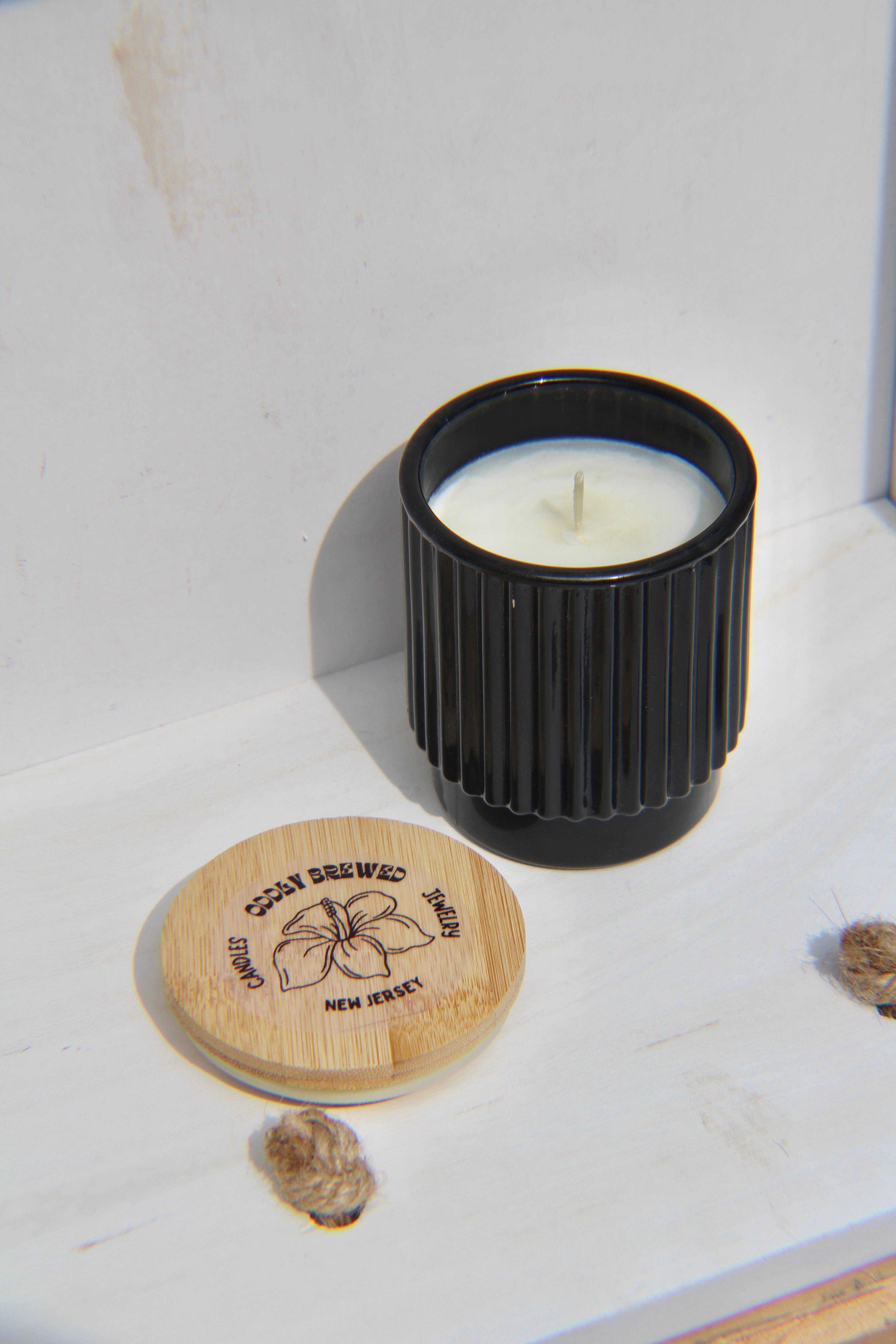 Pear Musk Amelia Candle - My American Goods