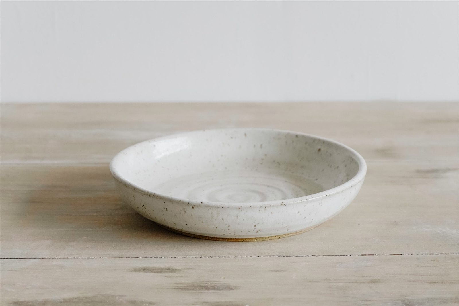 KJ Pottery Bowl Speckled White / Glazed Rim Pasta Bowl