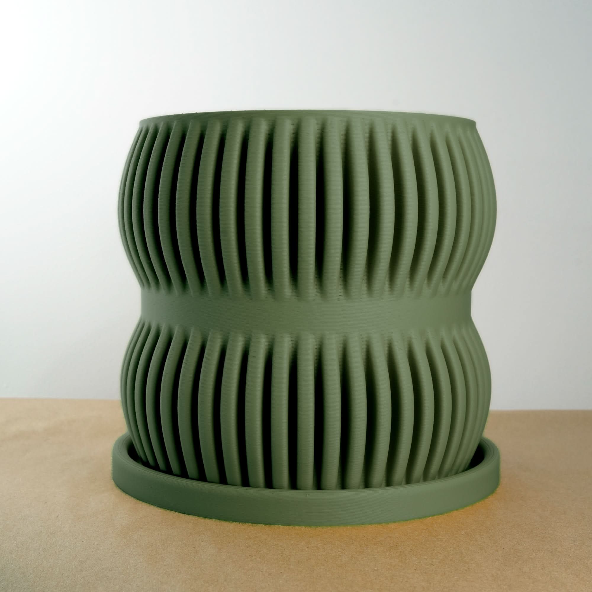Aureus Planter with Drainage - My American Goods