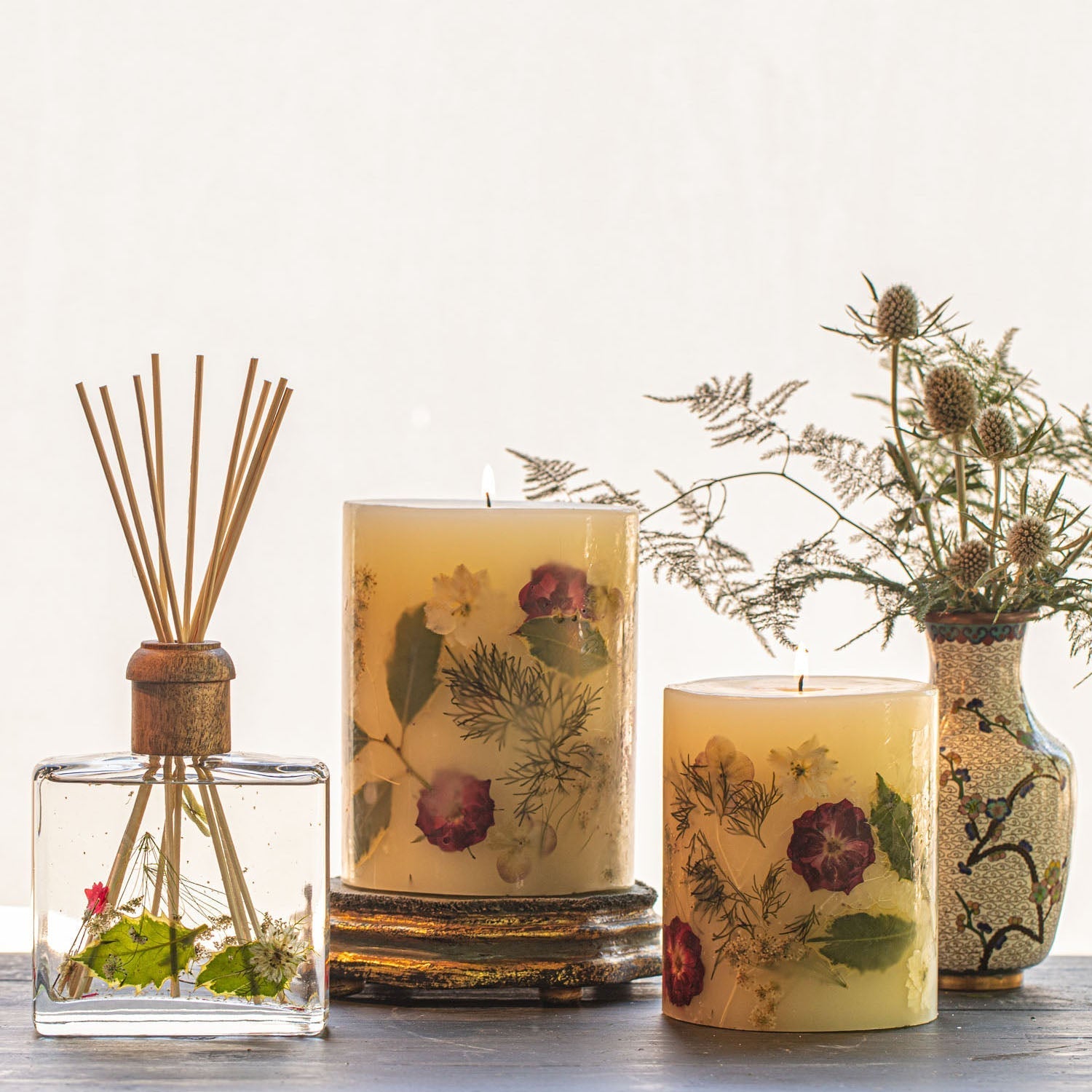 Signature Botanical Reed Diffuser - Winterberry Frost