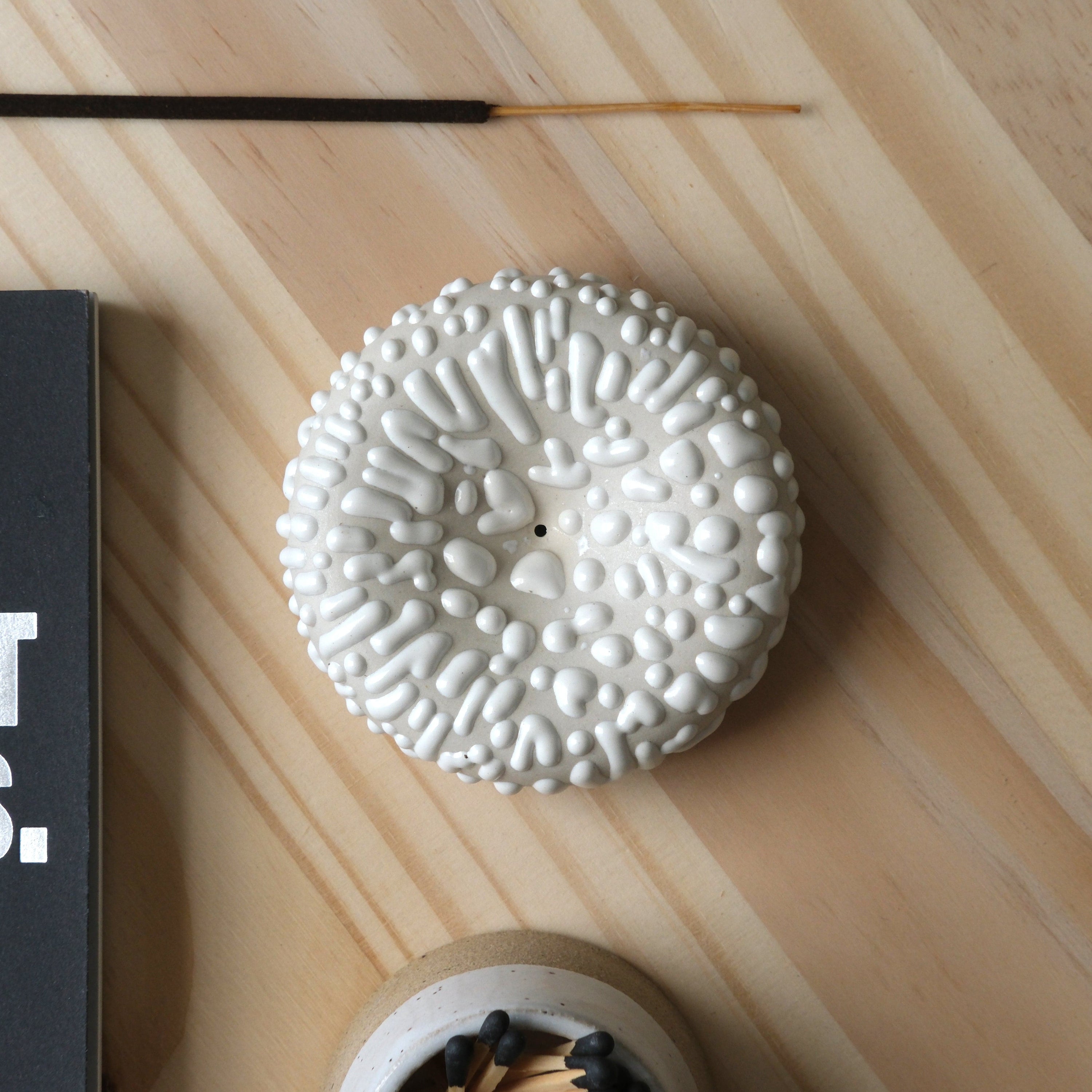 Misewell Home accessories White Gloopy Eve Incense