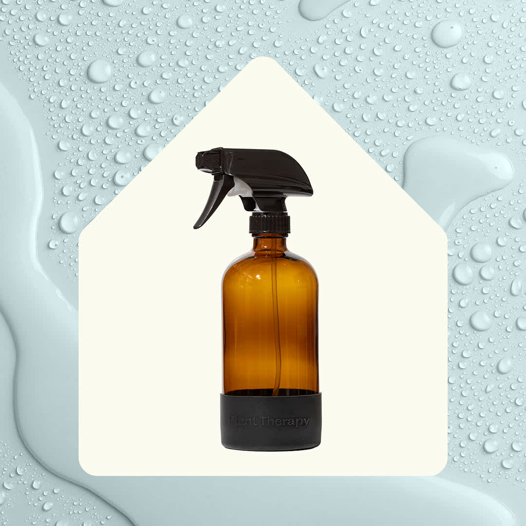 Plant Therapy Household 16 oz Glass Spray Bottle with Black Silicone Sleeve 16 oz