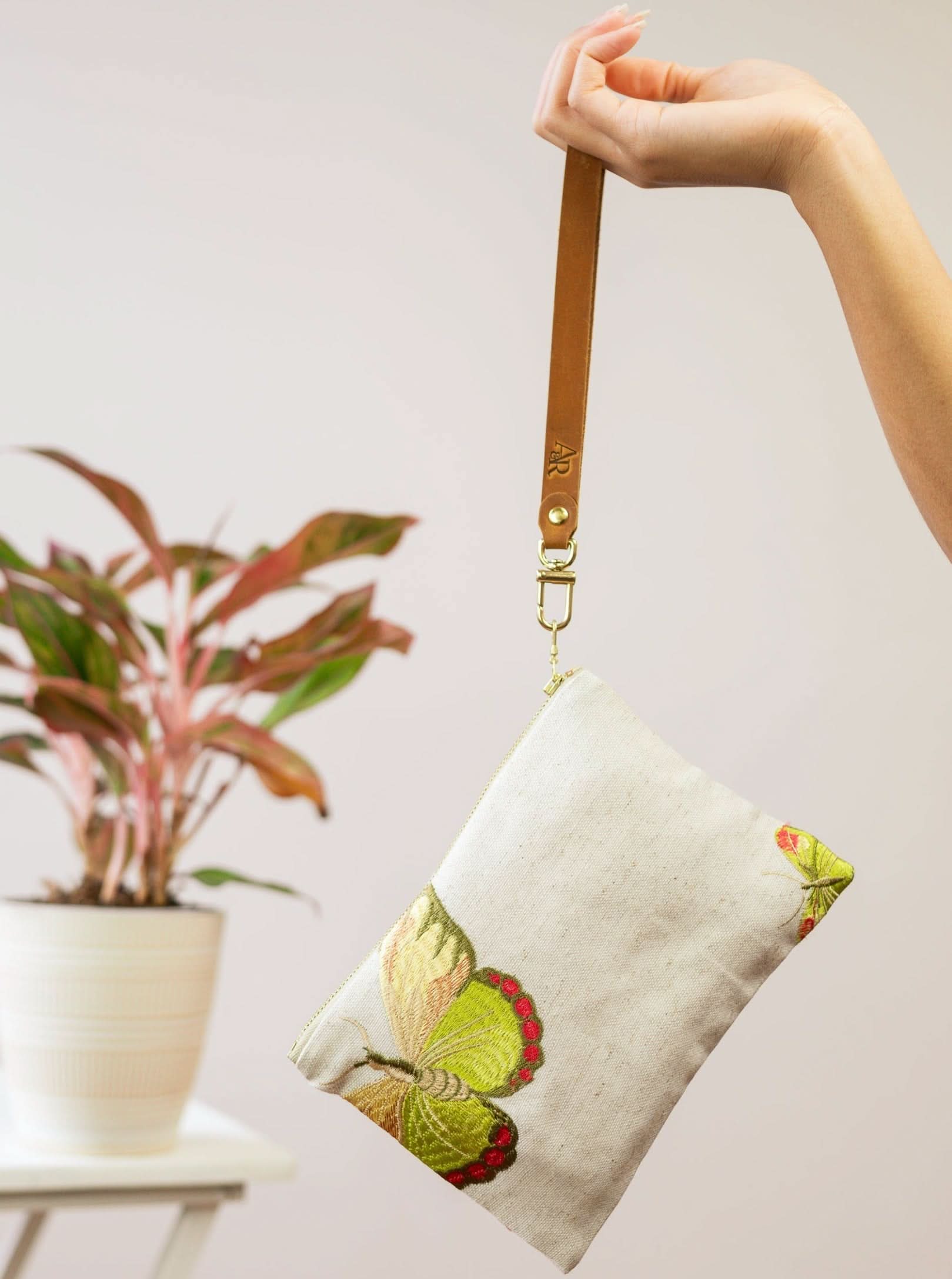 Ash & Rose purse S Butterfly Wristlet Purse