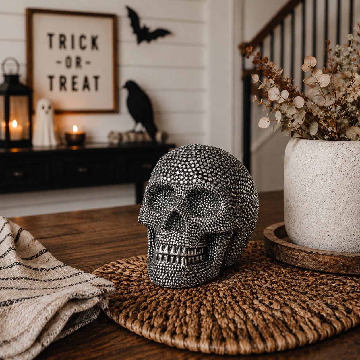 Gia Roma Halloween Resin Skull Gold