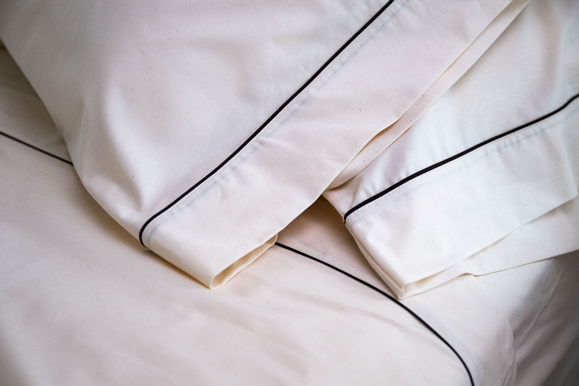 Cotton Piping Design Bed Sheet Set - My American Goods