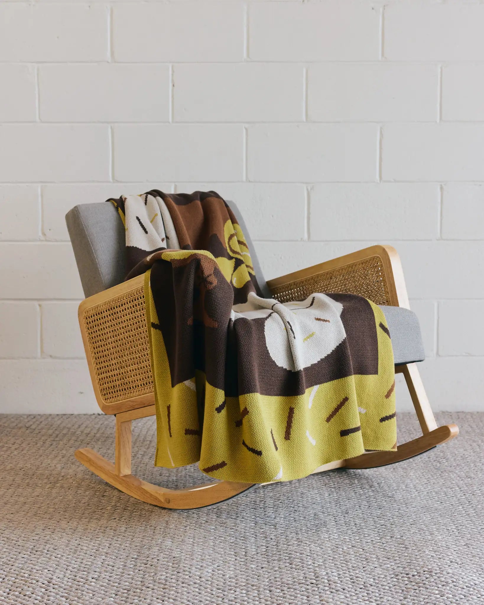 Biquette Throw Blanket Cocktail Cat - Throw Blanket