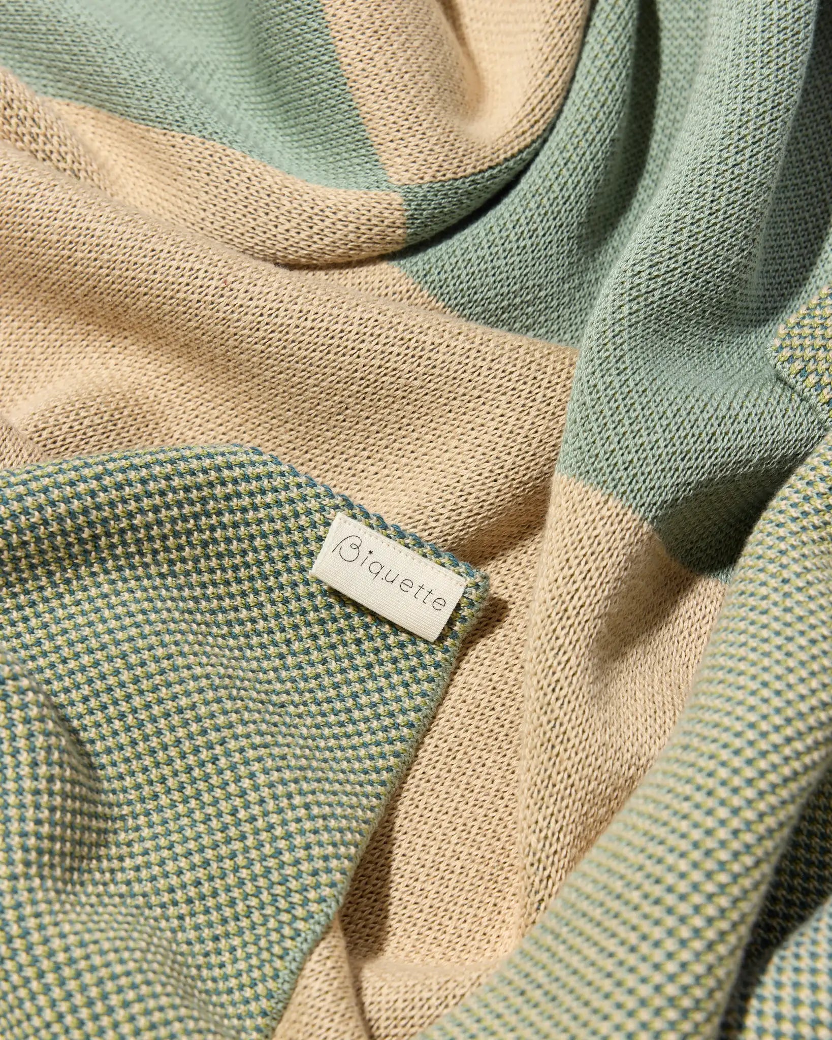 Biquette Throw Blanket Cool People Live Here - Throw Blanket