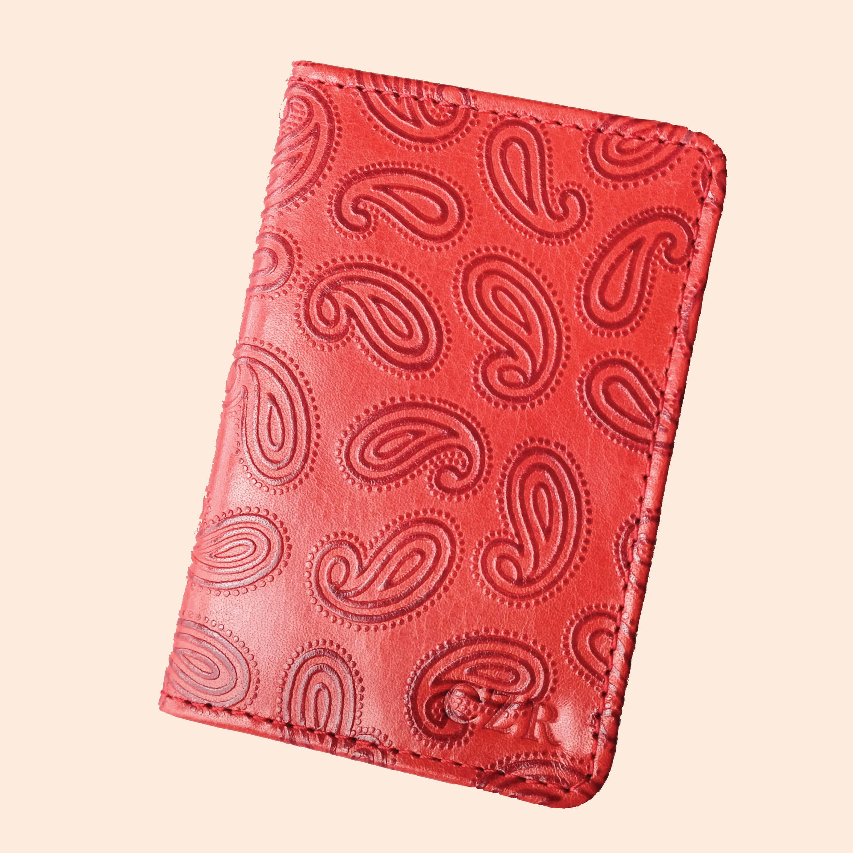 CASUPO Small Bifold Compact Bifold with RFID Protection - Red Paisley