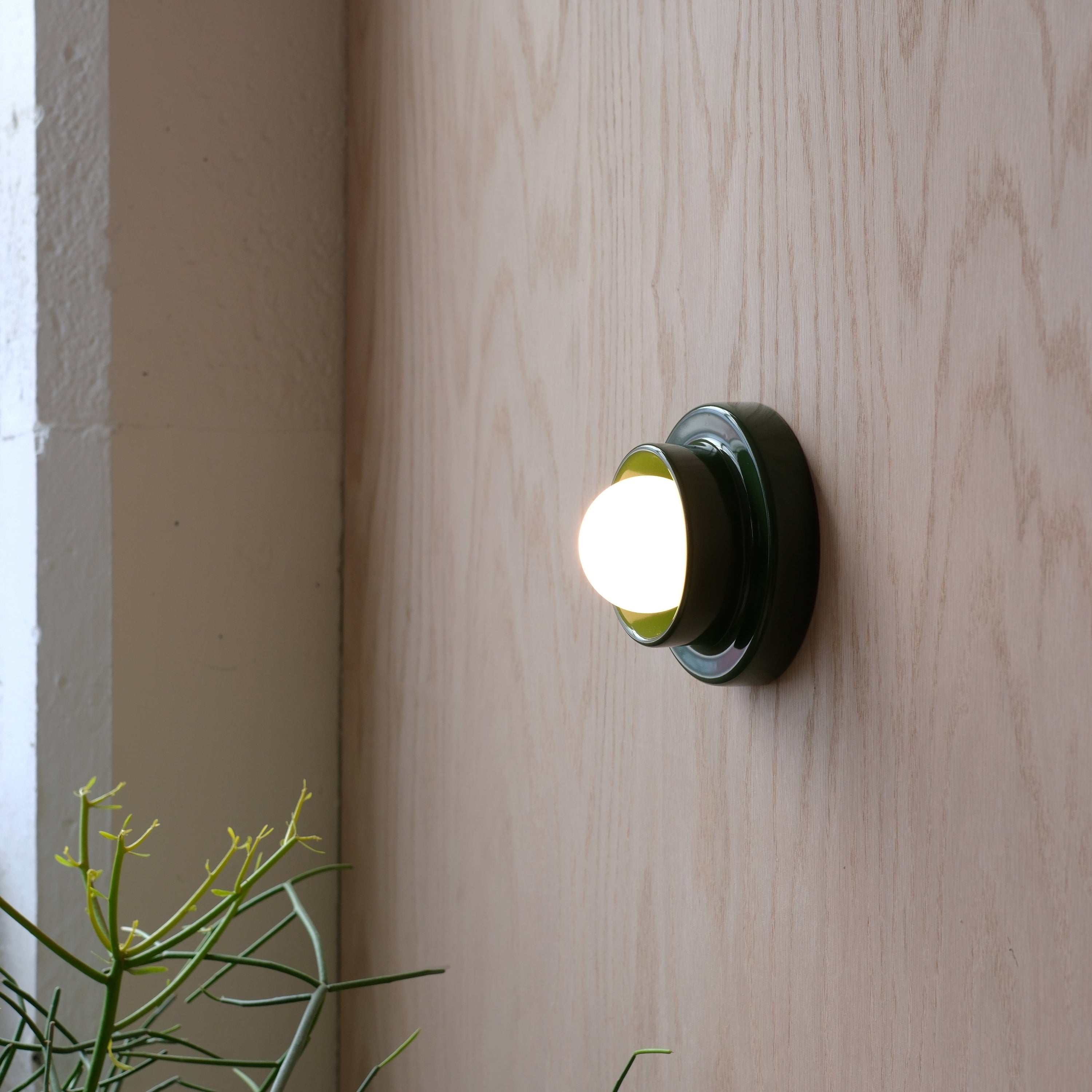 Misewell Lamps Q Sconce