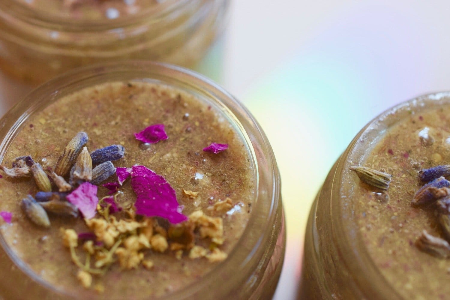 plant makeup Wild Flower Honey Scrub