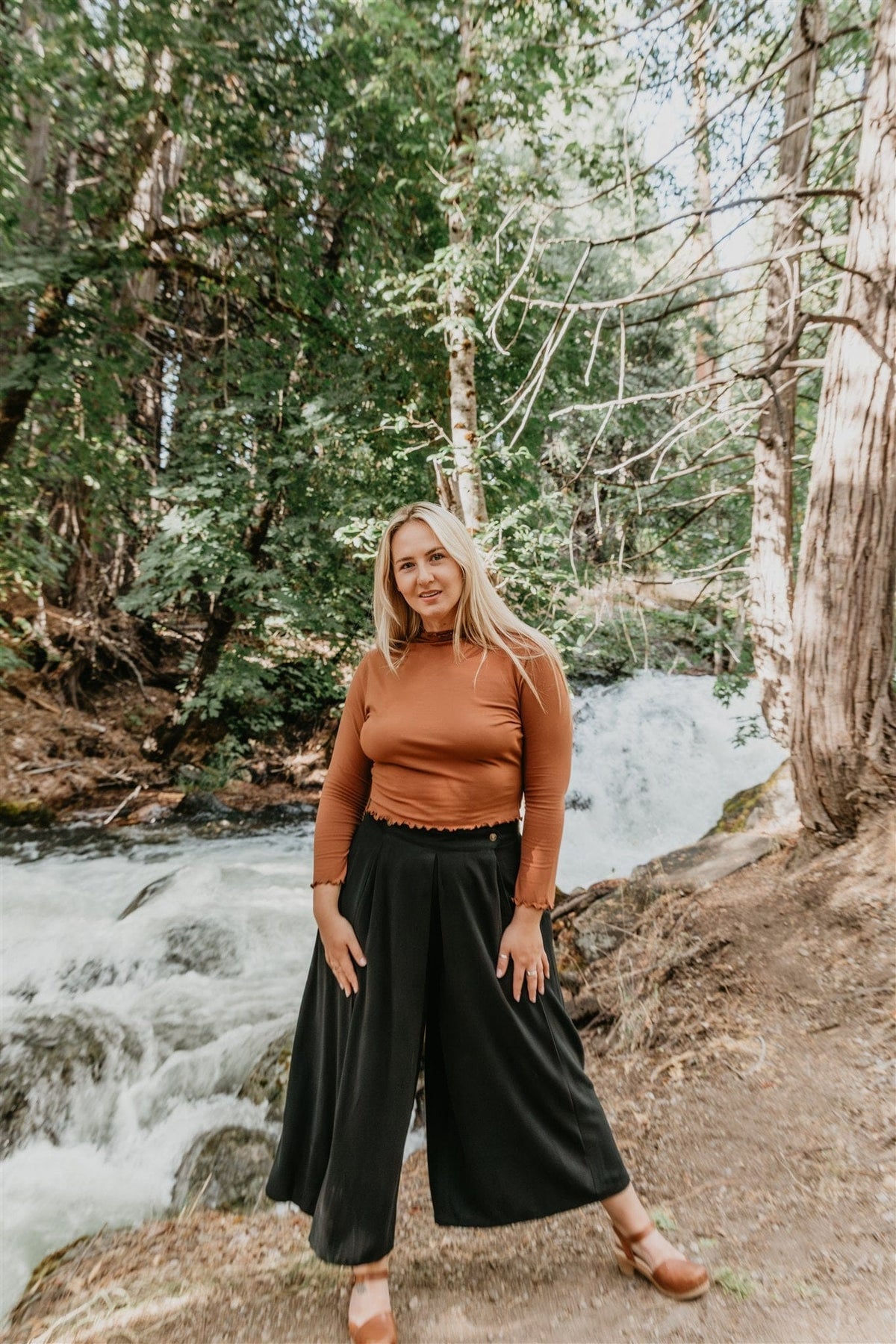 Field Day Pants Rue Pants in Black Linen