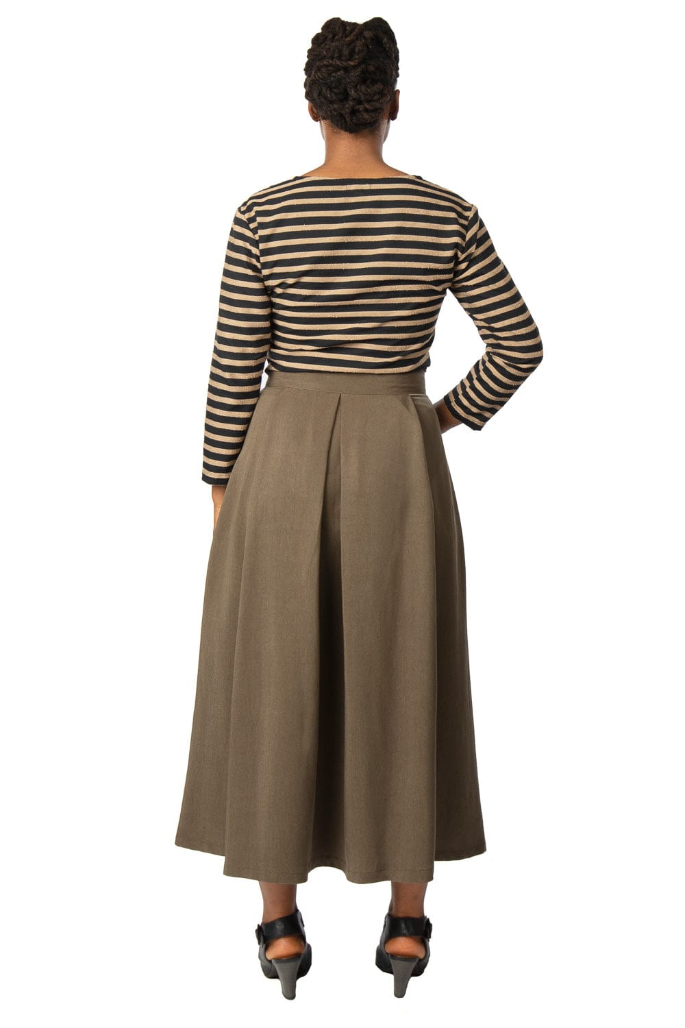 Field Day Skirt Rue Skirt in Olive Tencel