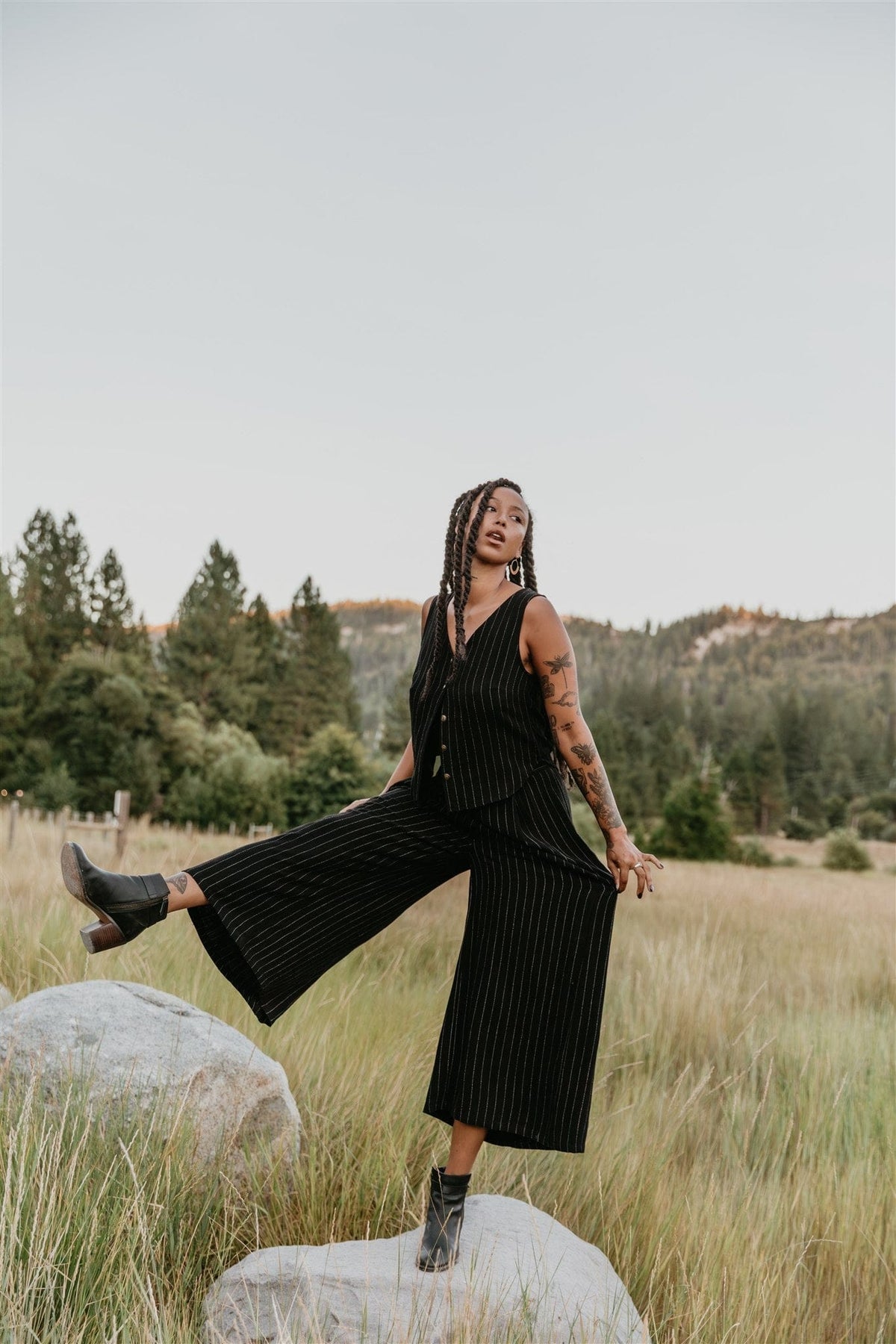 Field Day Pants Rue Pants in Black Linen PinStripe