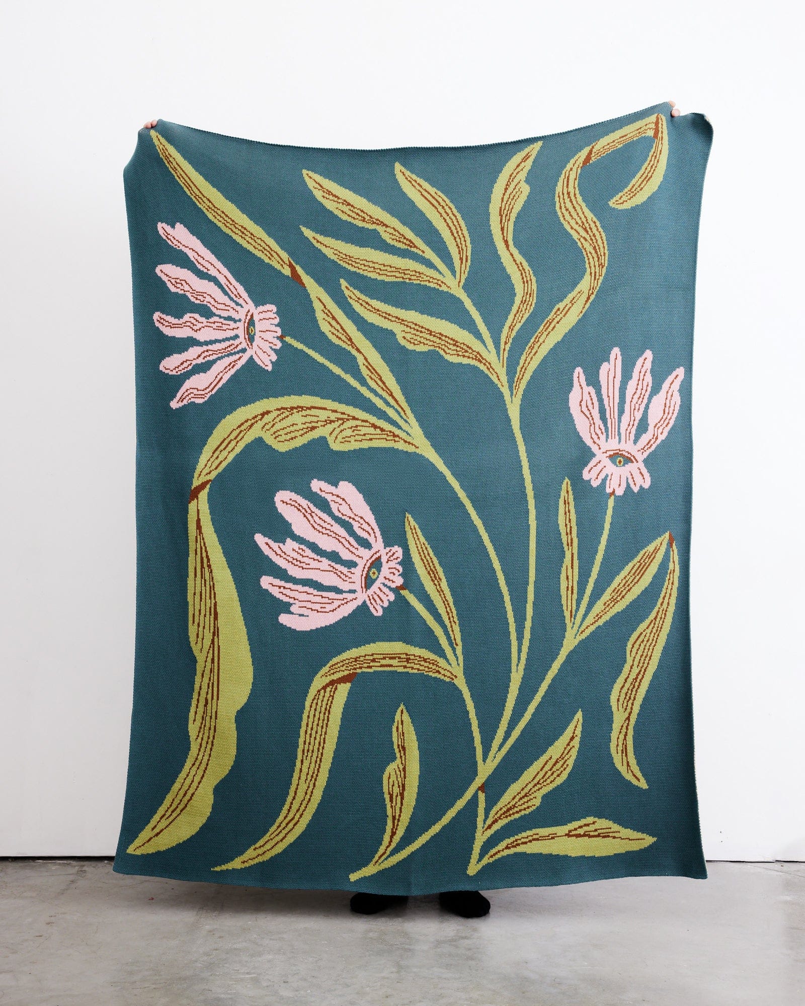 Biquette Throw Blanket Flora Vision