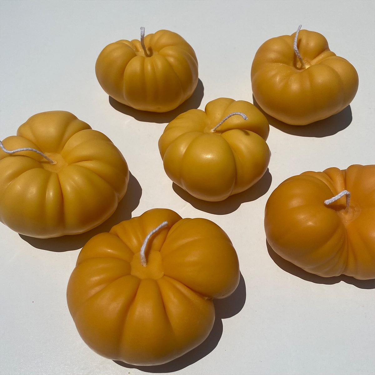 Scandles Farmers Markets Orange / Tomato Leaf / 6 Pack of Tomatoes Heirloom Tomato Candle - Orange