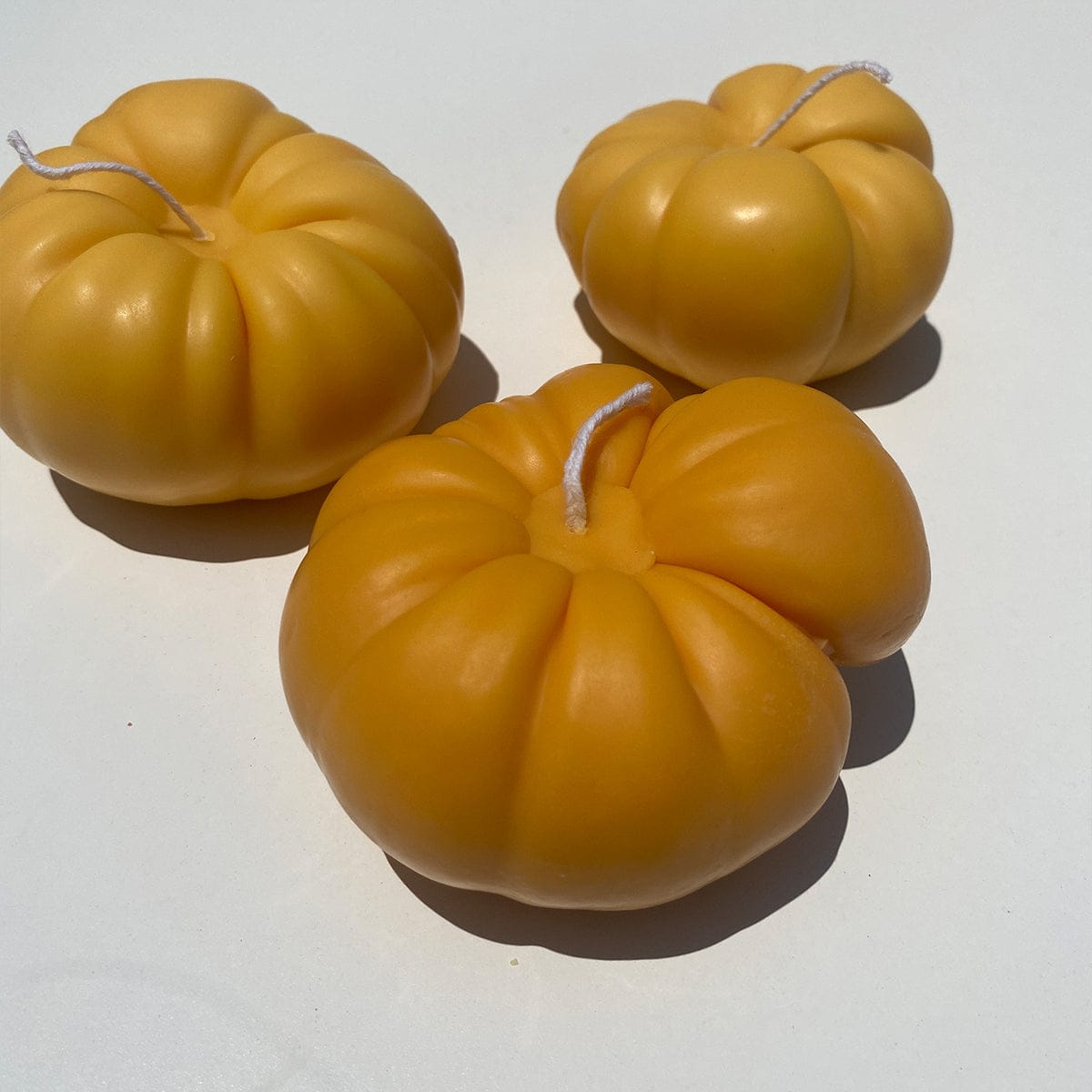 Scandles Farmers Markets Orange / Tomato Leaf / 3 Pack of Tomatoes Heirloom Tomato Candle - Orange