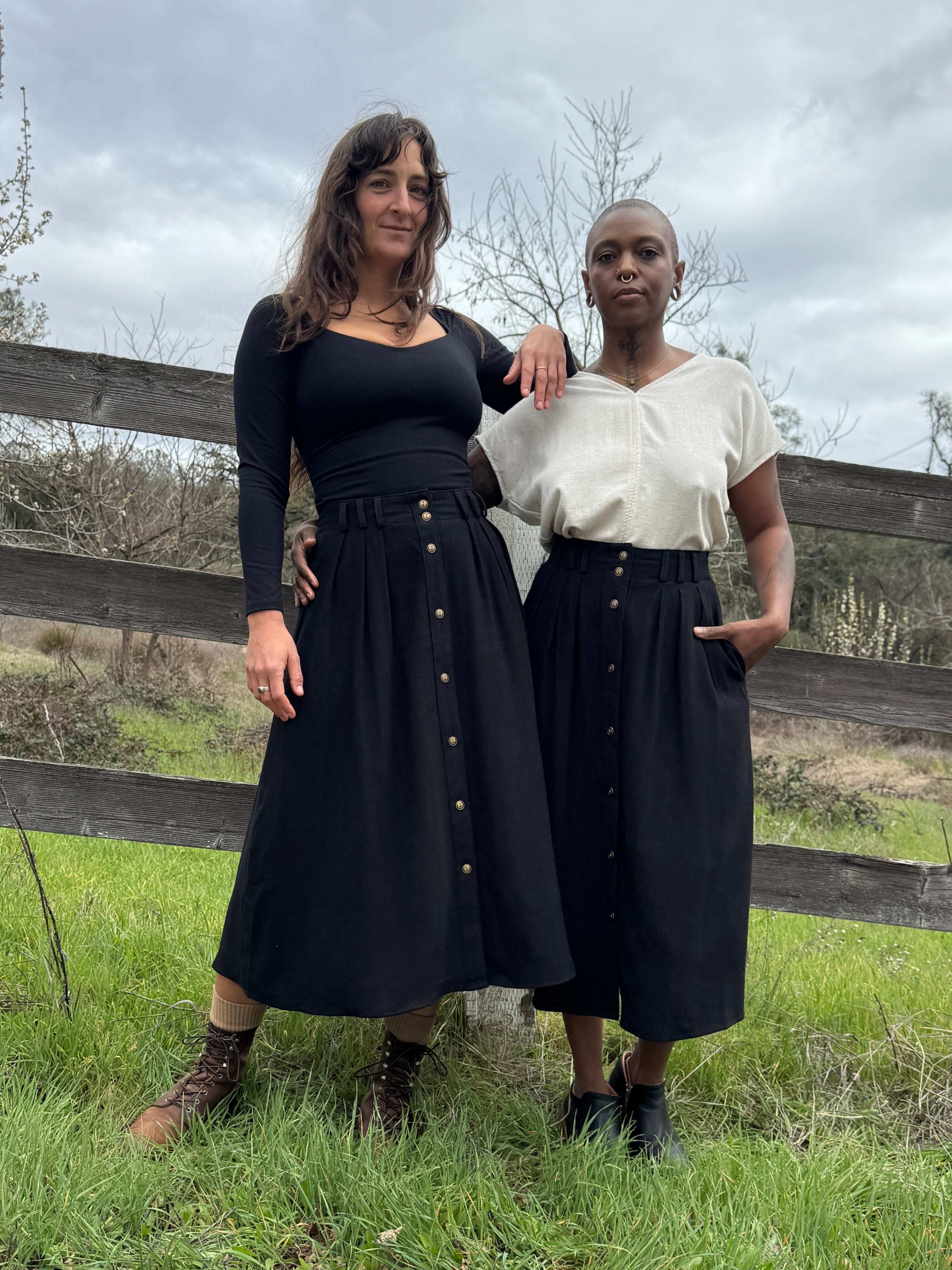 Field Day Skirt Trices Skirt in Textured Black Irish Linen