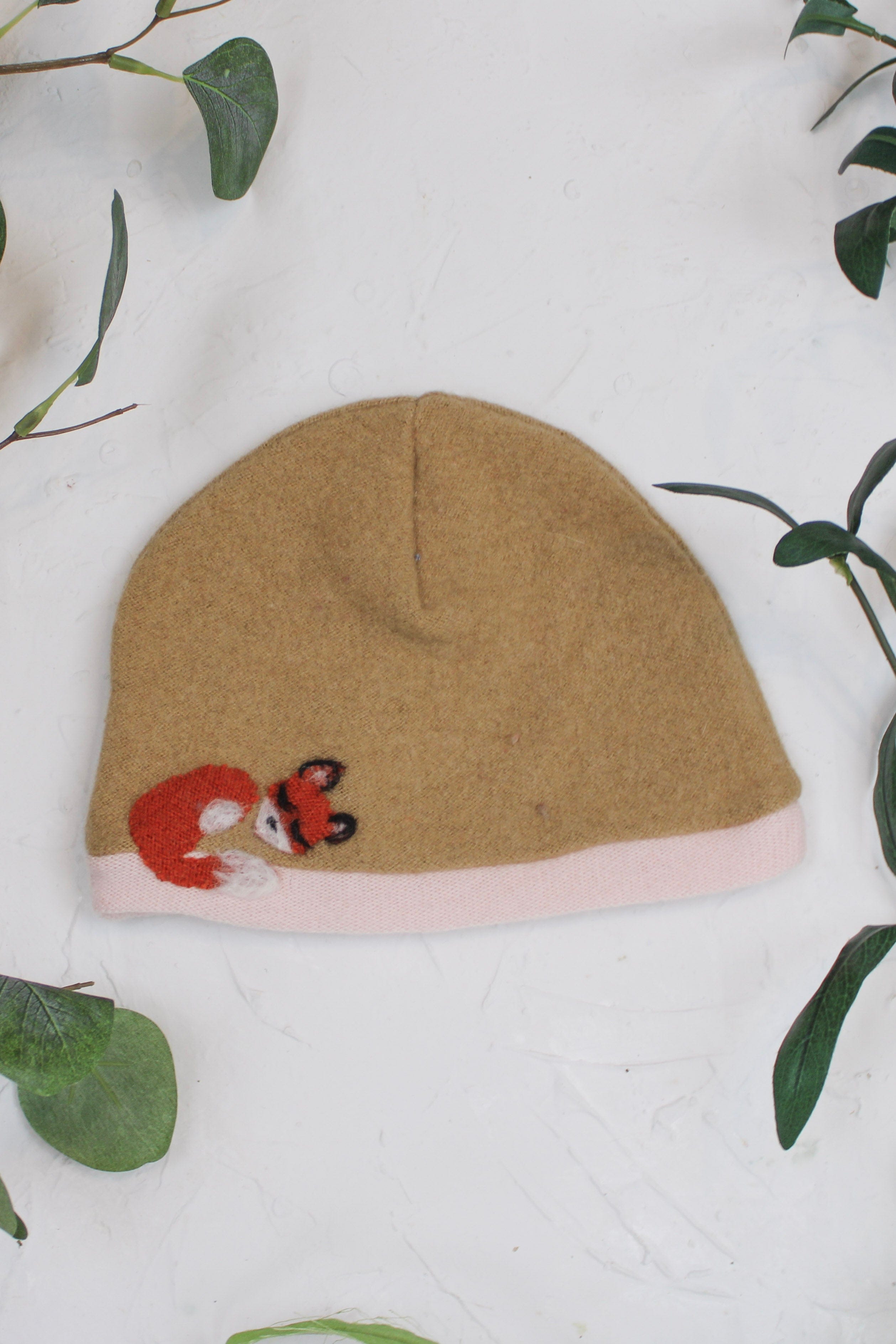 Ash & Rose hat Tan Sleeping Fox Cashmere Hat - Toddler