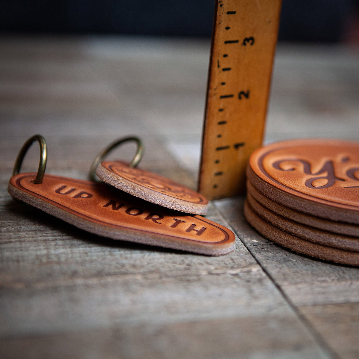 Cabin Leather Keychain Circle