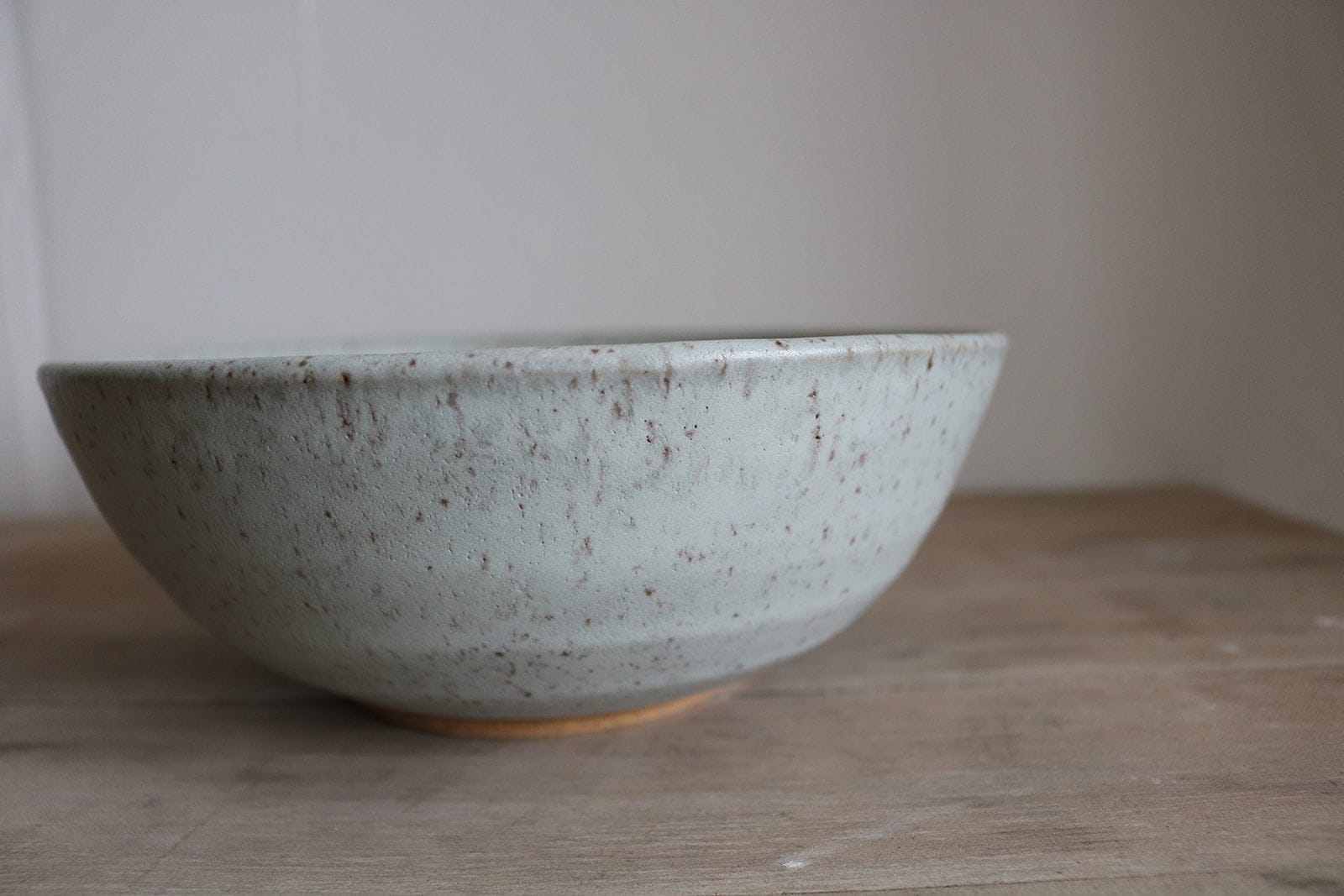 KJ Pottery Bowl Speckled Grey / Glazed Rim Ramen Bowl