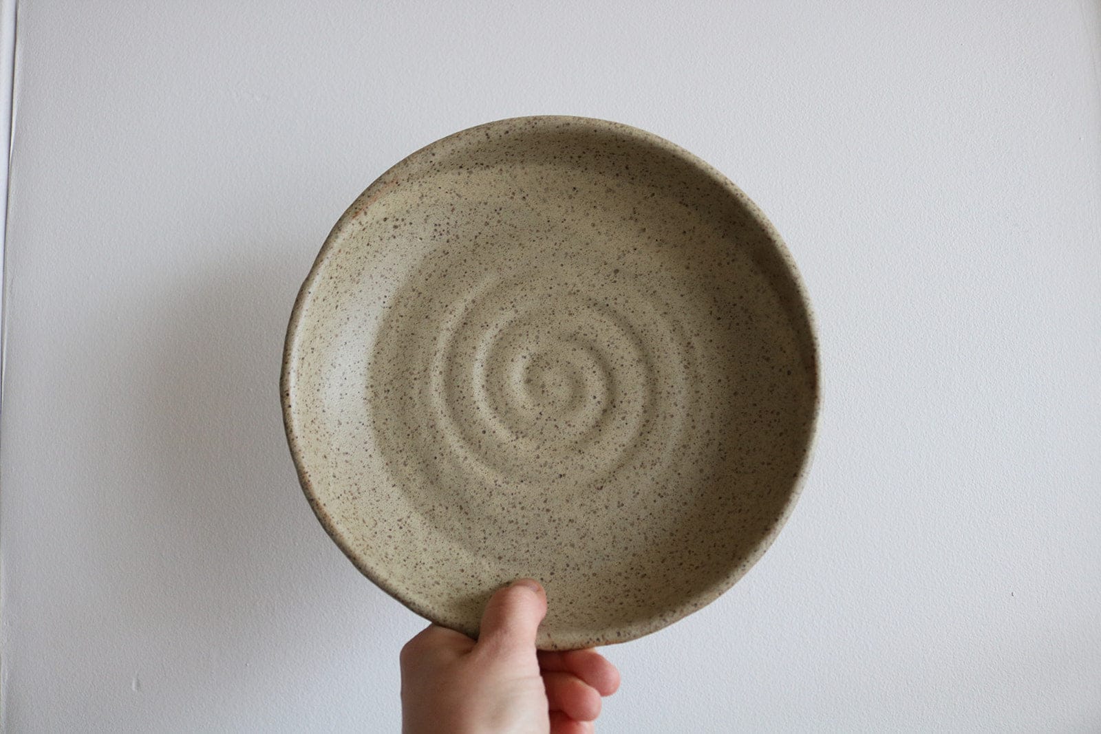 KJ Pottery Bowl Sand / Glazed Rim Pasta Bowl