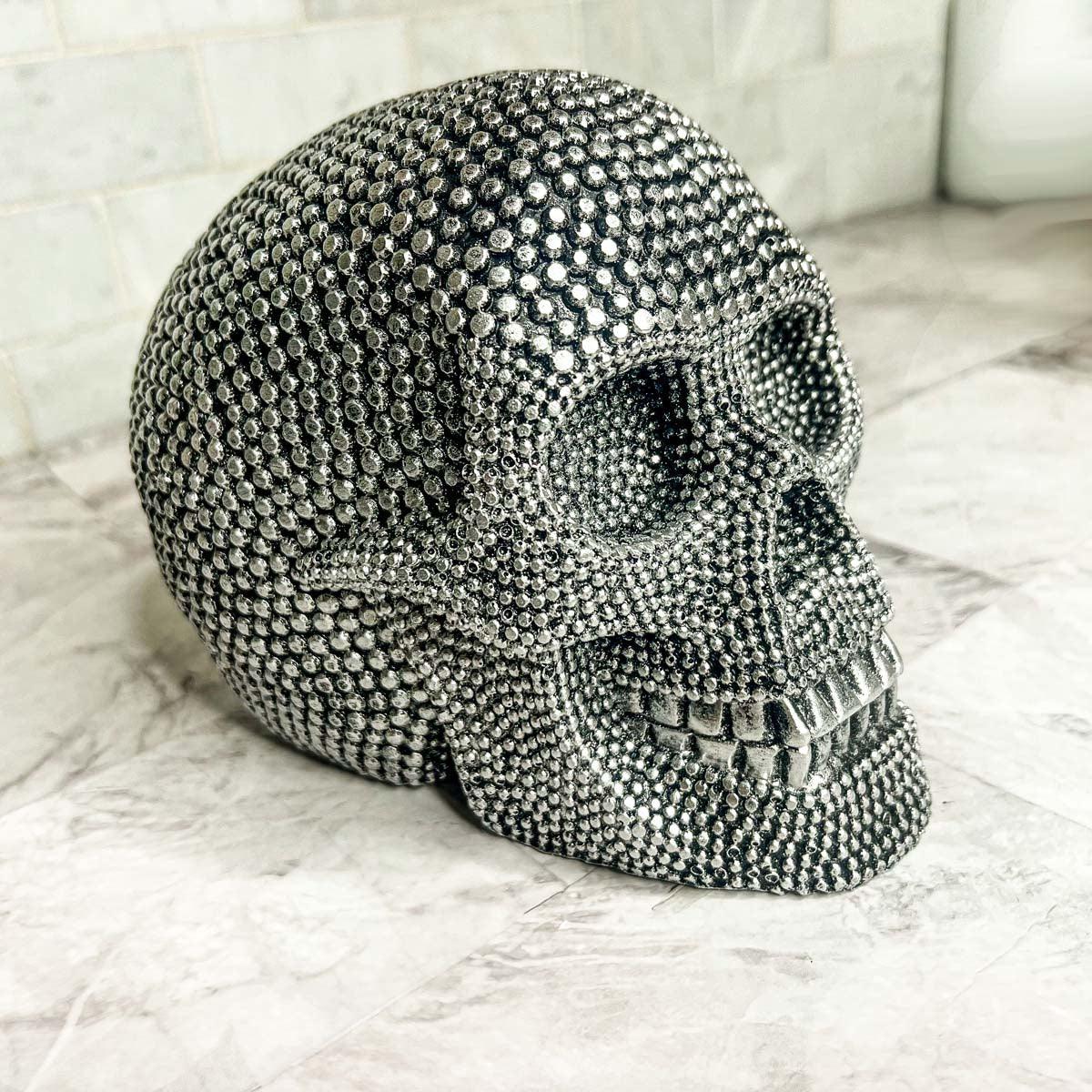 Resin Skull Silver - My American Goods