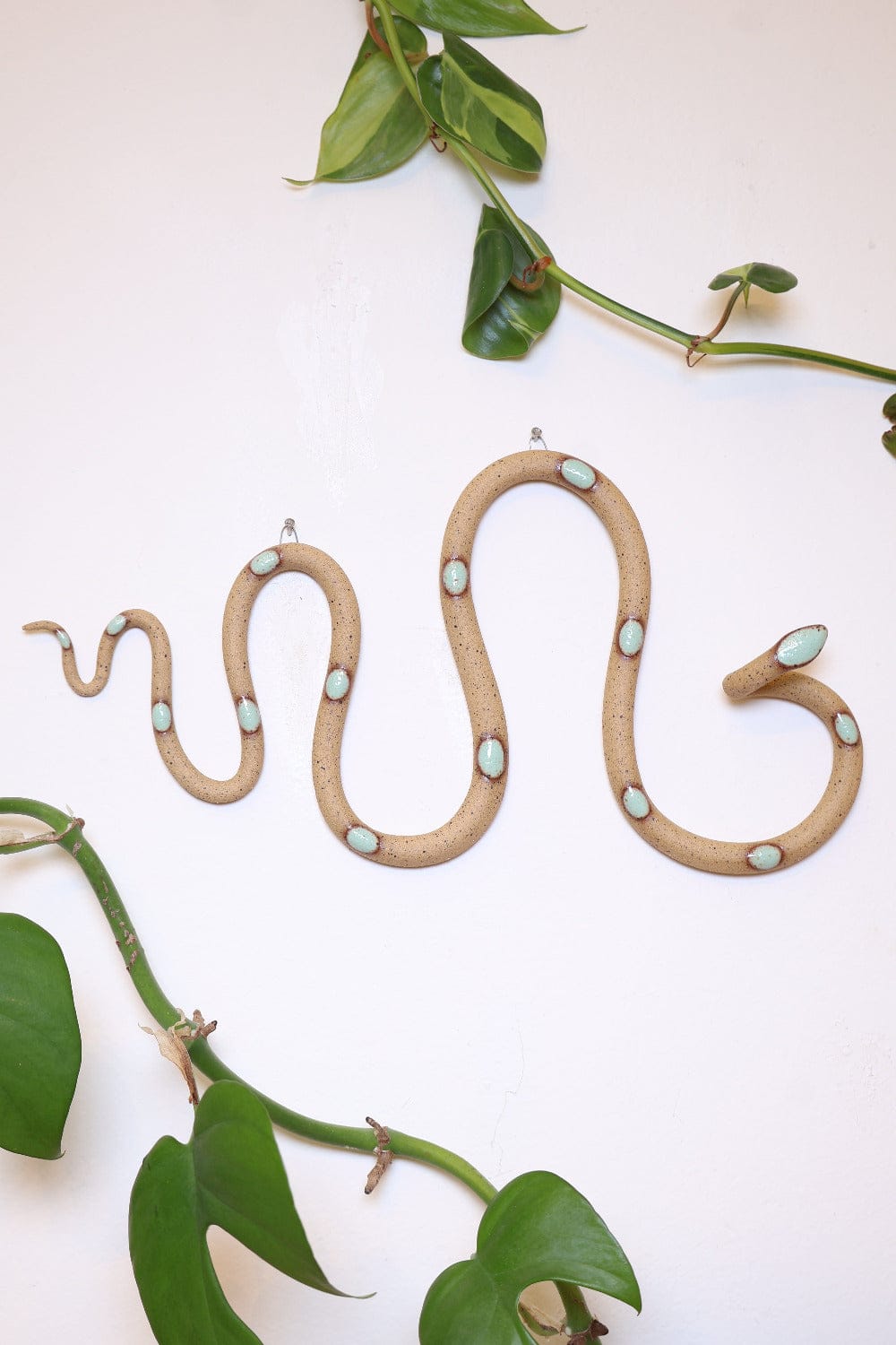 Carter + Rose Selma Horizontal Ceramic Wall Snake