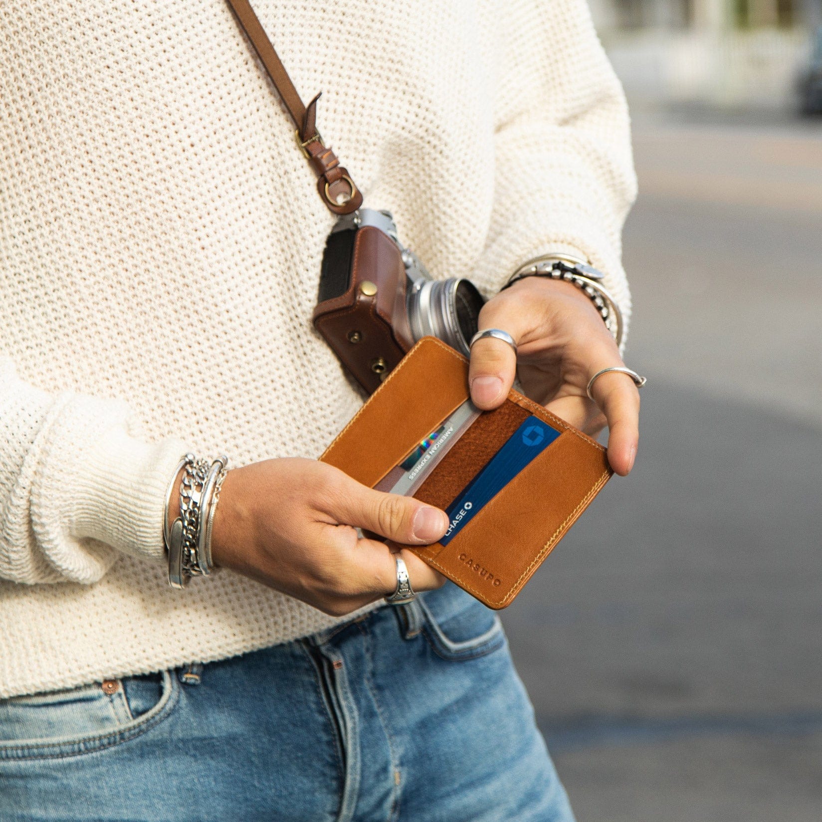 CASUPO Small Bifold Compact Bifold with RFID protection - Natural