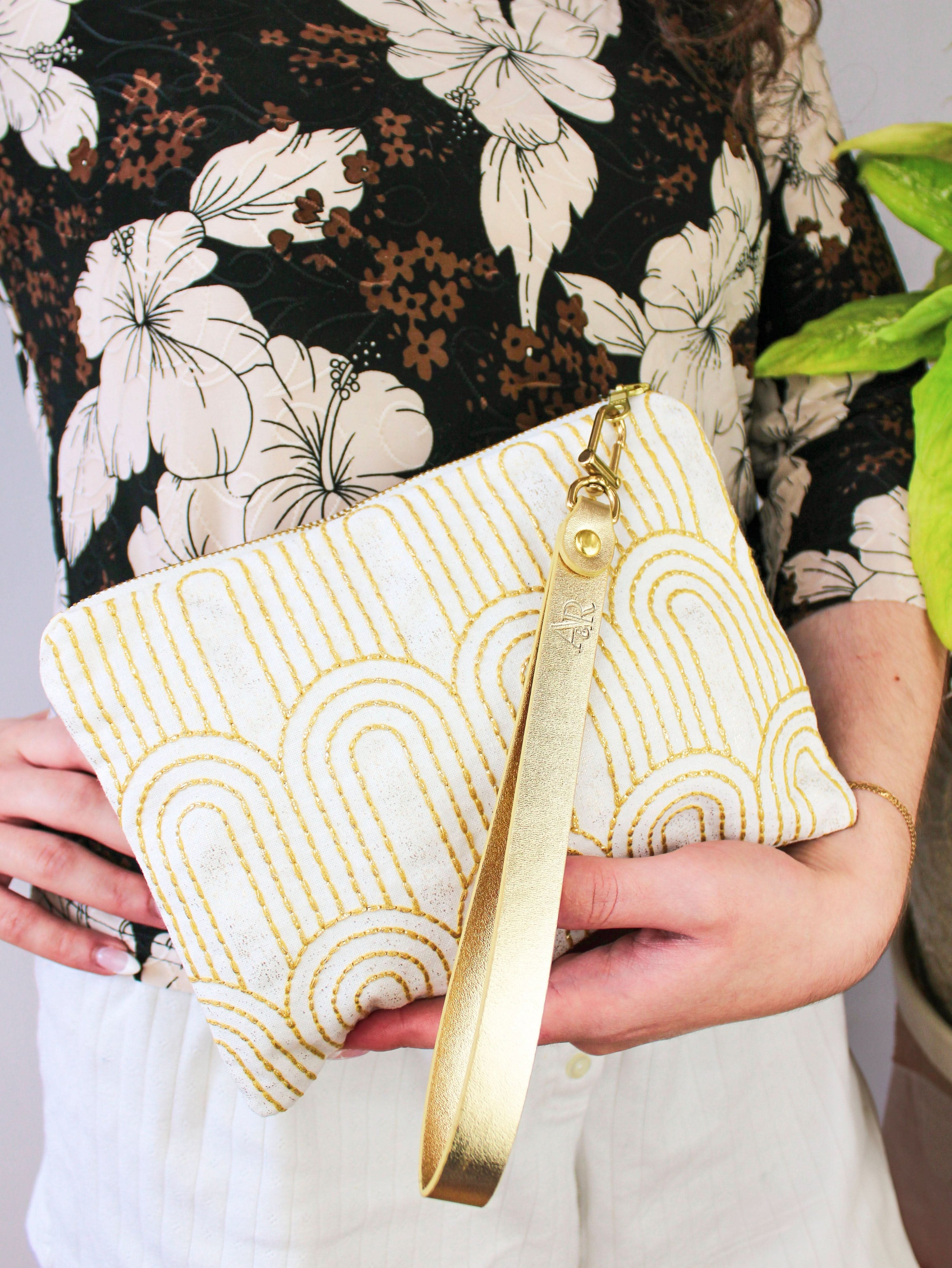 Ash & Rose purse Josephine Embroidered Gold and White Wristlet Purse