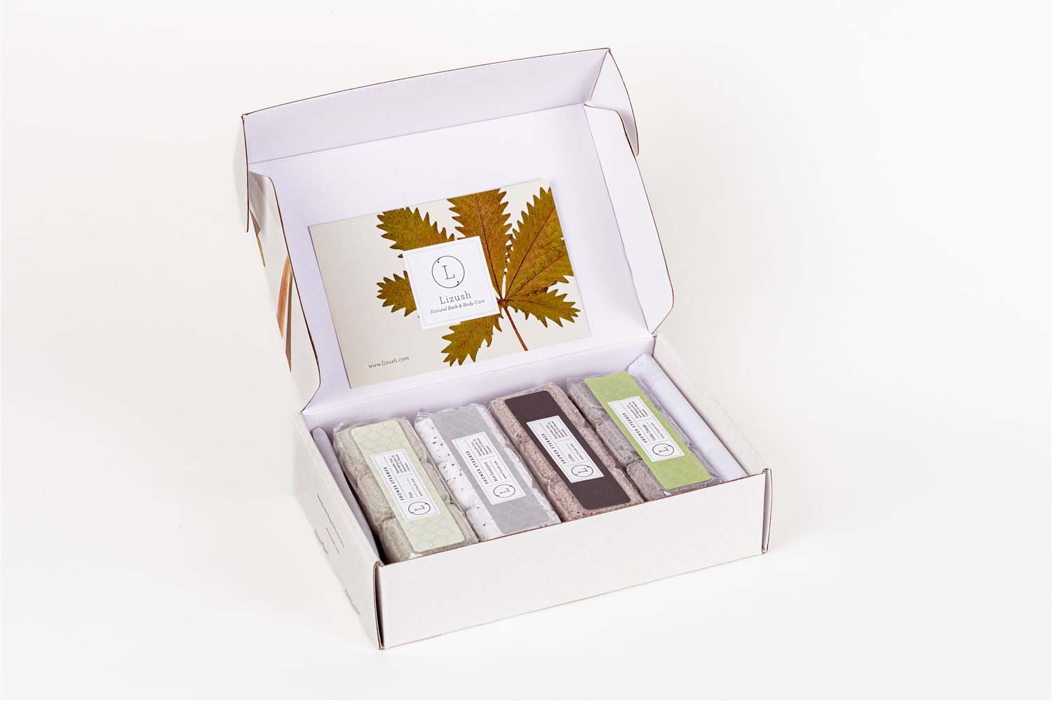 Lizush No Earthy Shower Steamer Gift Box for Men and Women, Set of 12 Shower Steamers Package