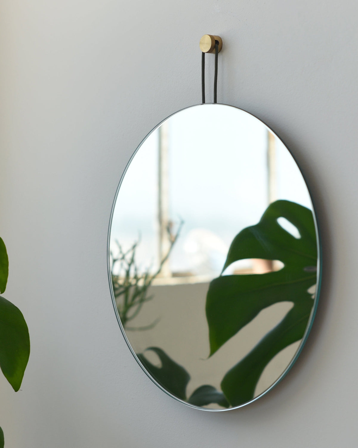 Lure Mirror - Round