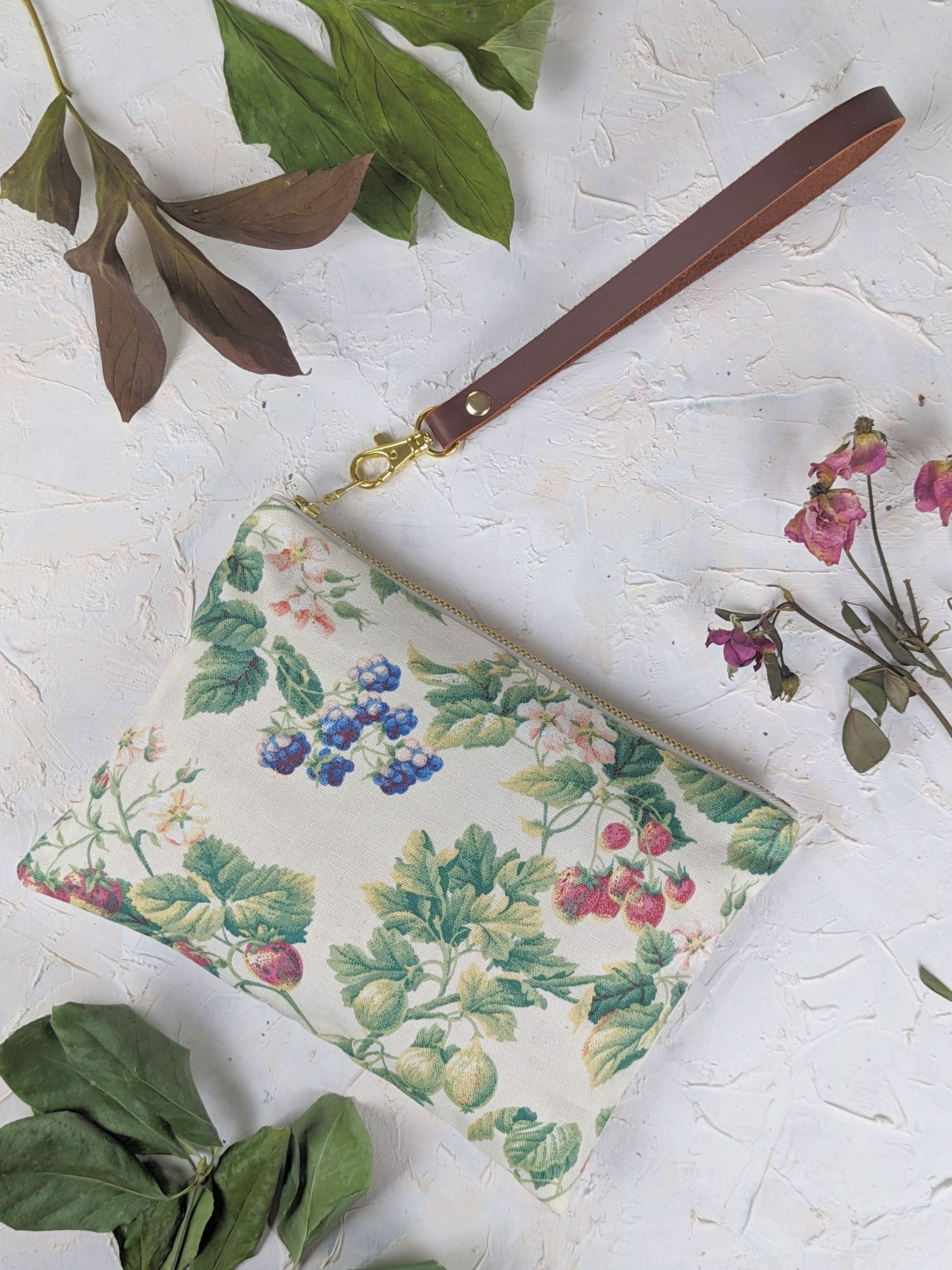 Berries and Cream Wristlet Purse - My American Goods