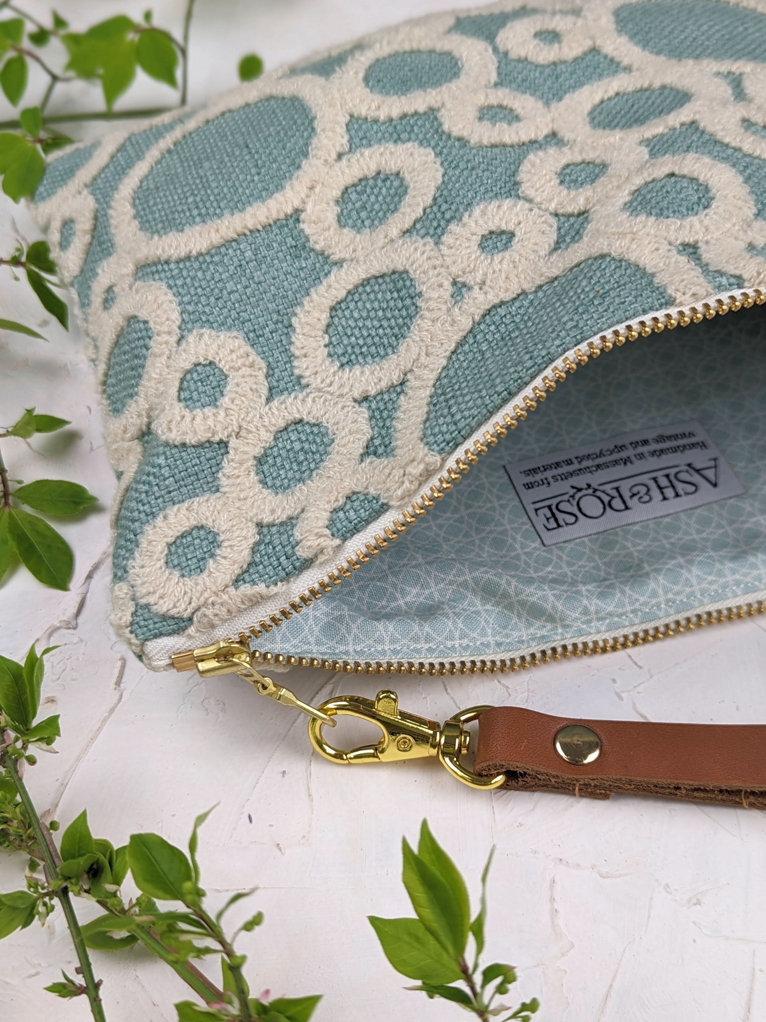 Ash & Rose Circle Game Wristlet Purse