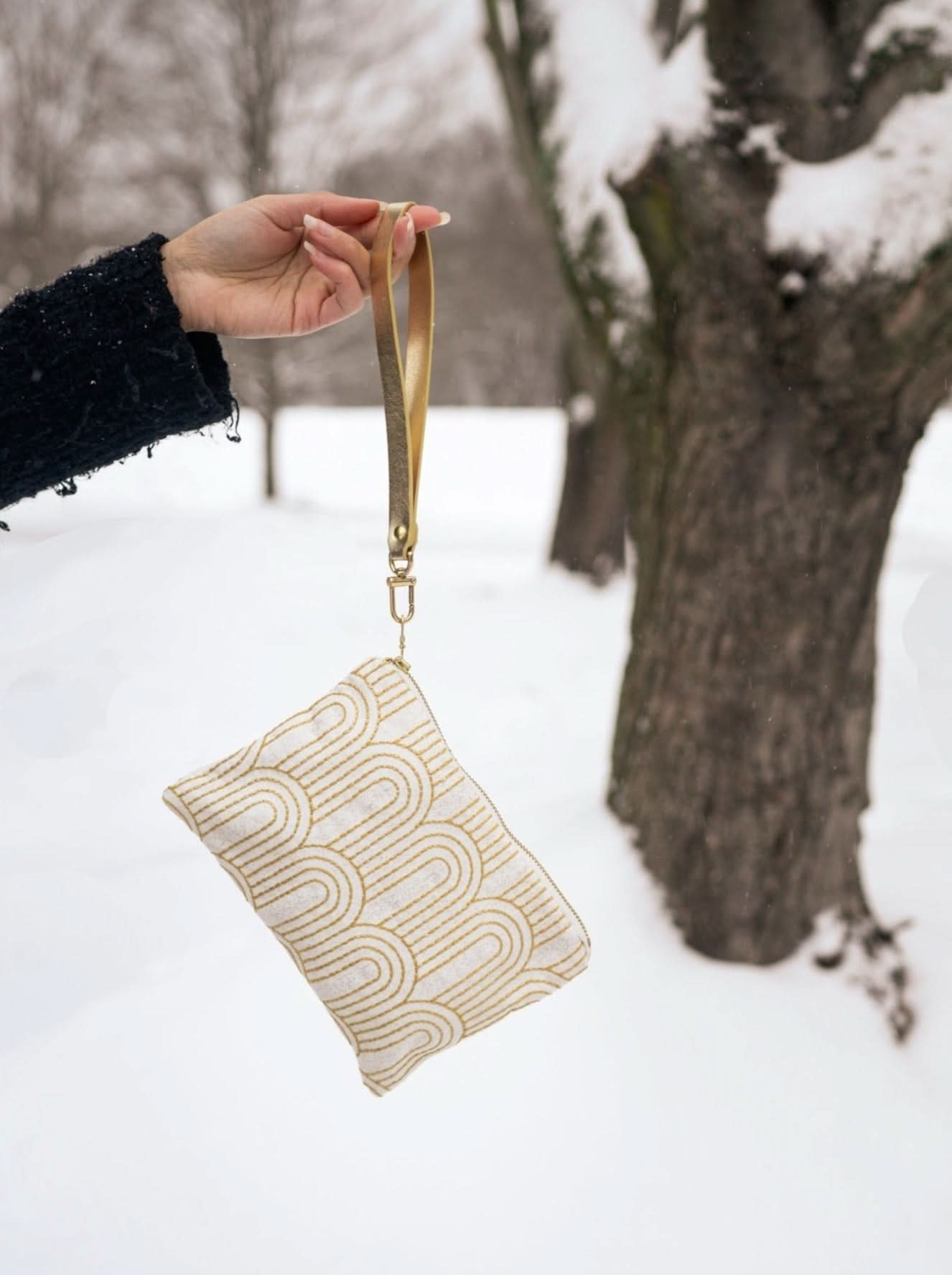 Ash & Rose purse Josephine Embroidered Gold and White Wristlet Purse