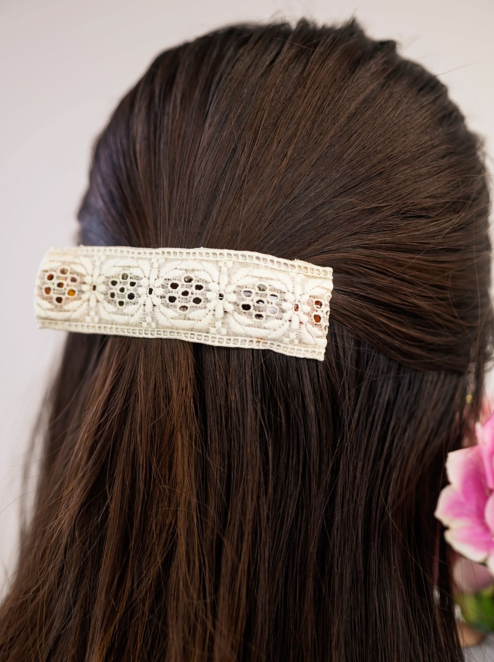 Ash & Rose Hair Clip Ivory Willa Lace Hair Clip