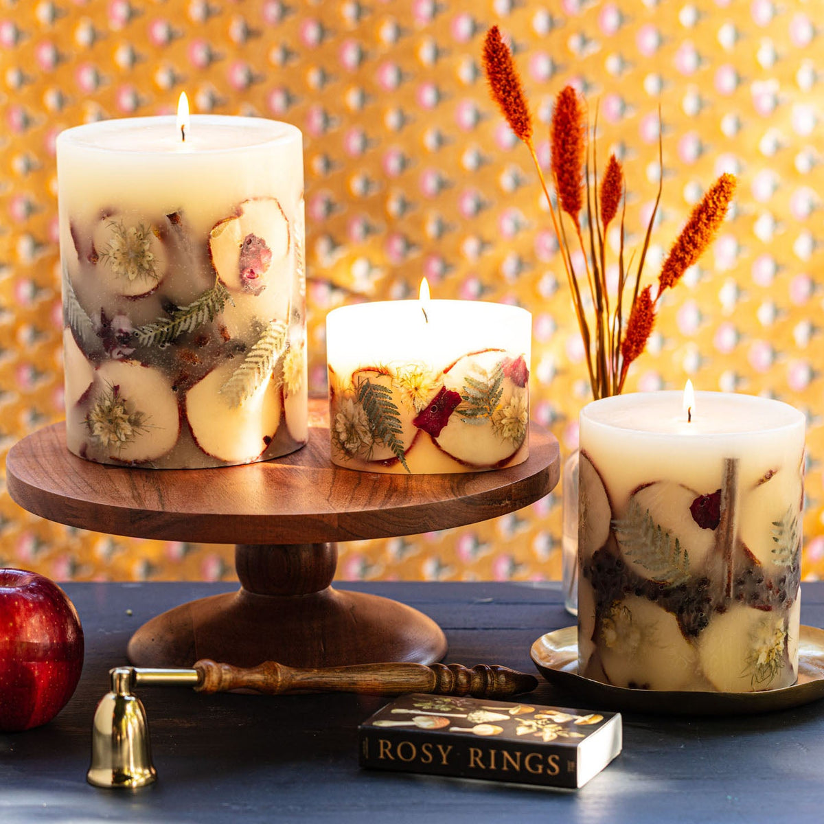 Petite Botanical Candle - Spicy Apple