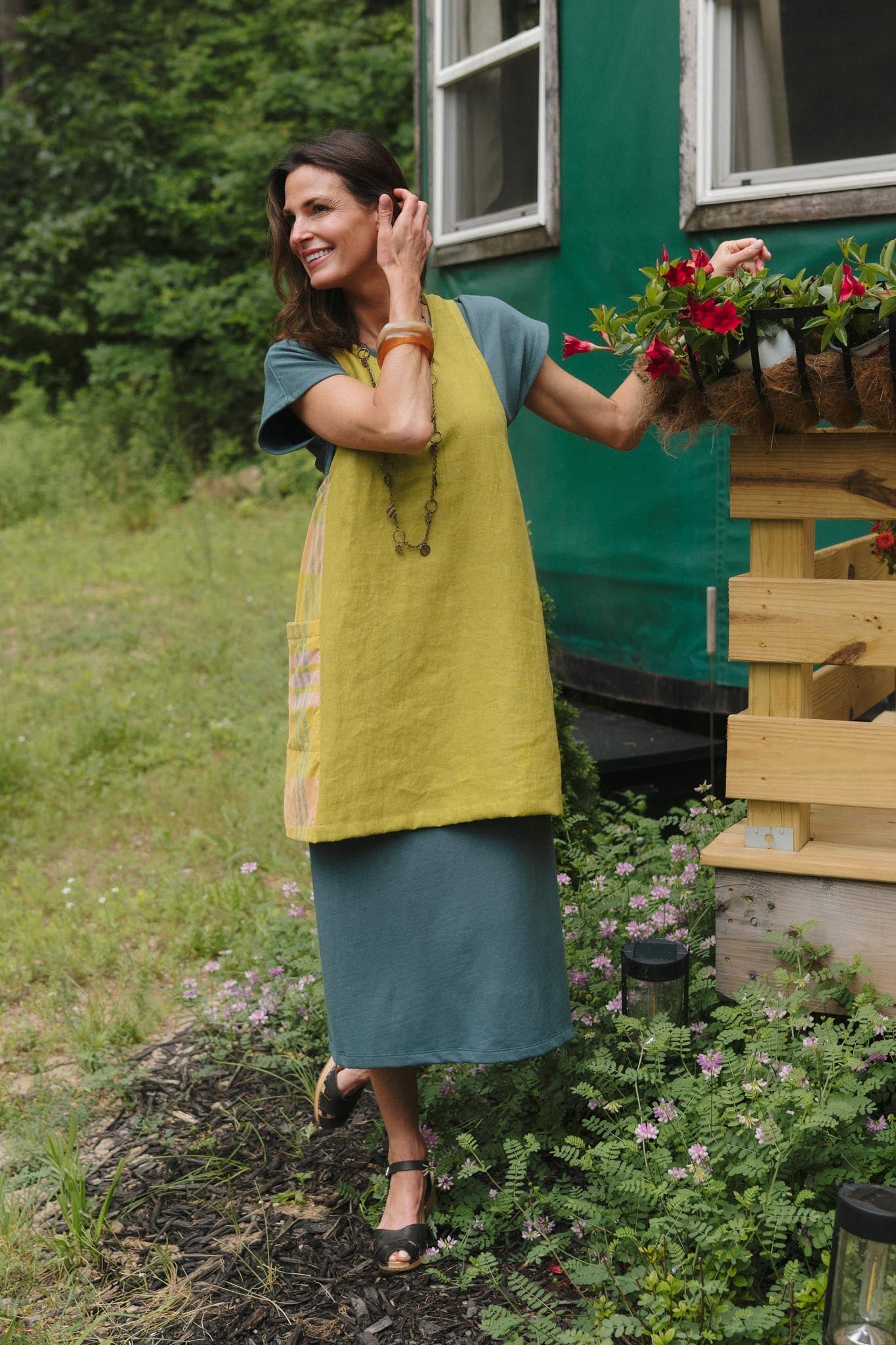 Greenhouse Apron in Passion Fruit